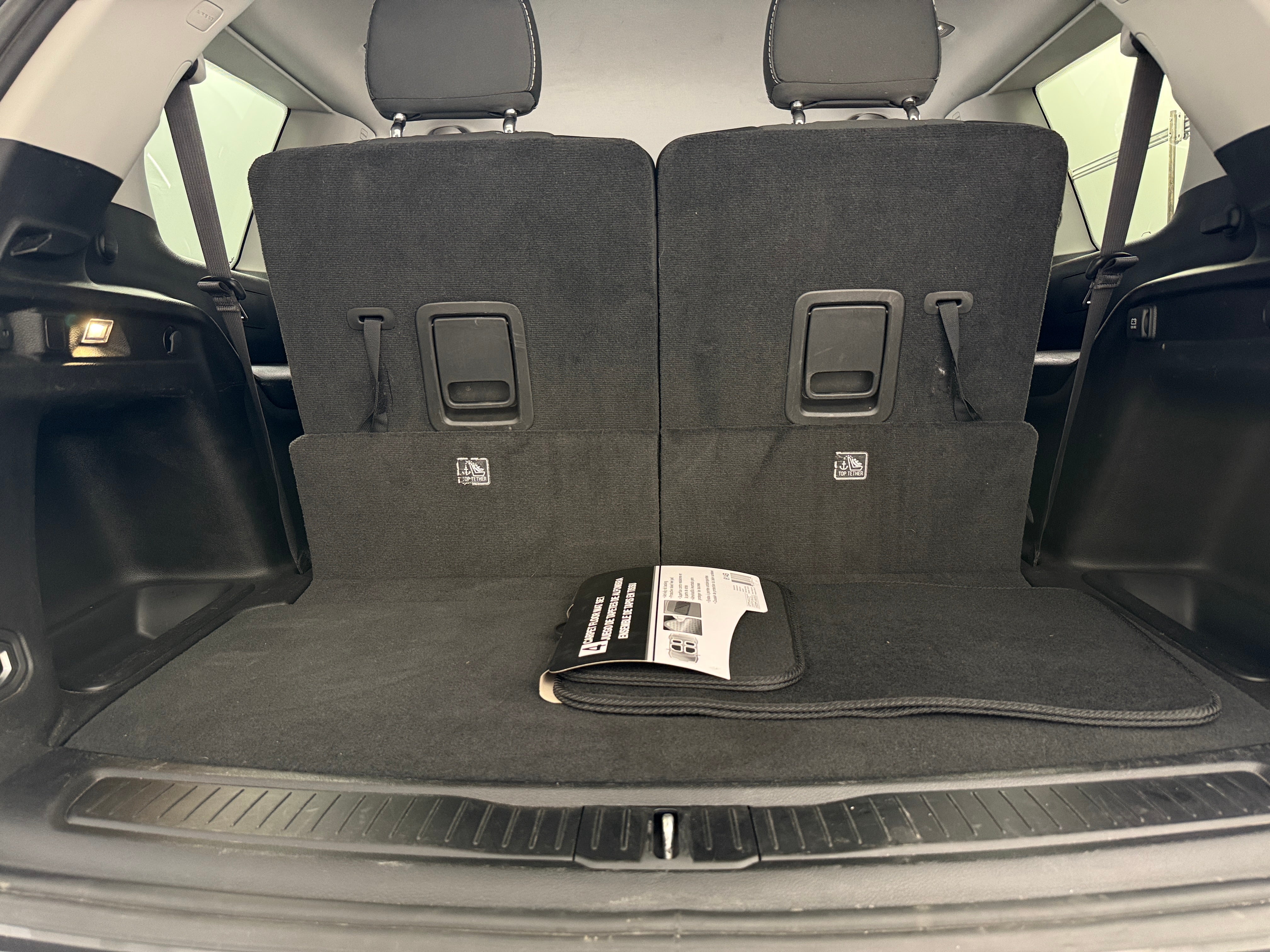 2023 Jeep Grand Cherokee L Laredo 7