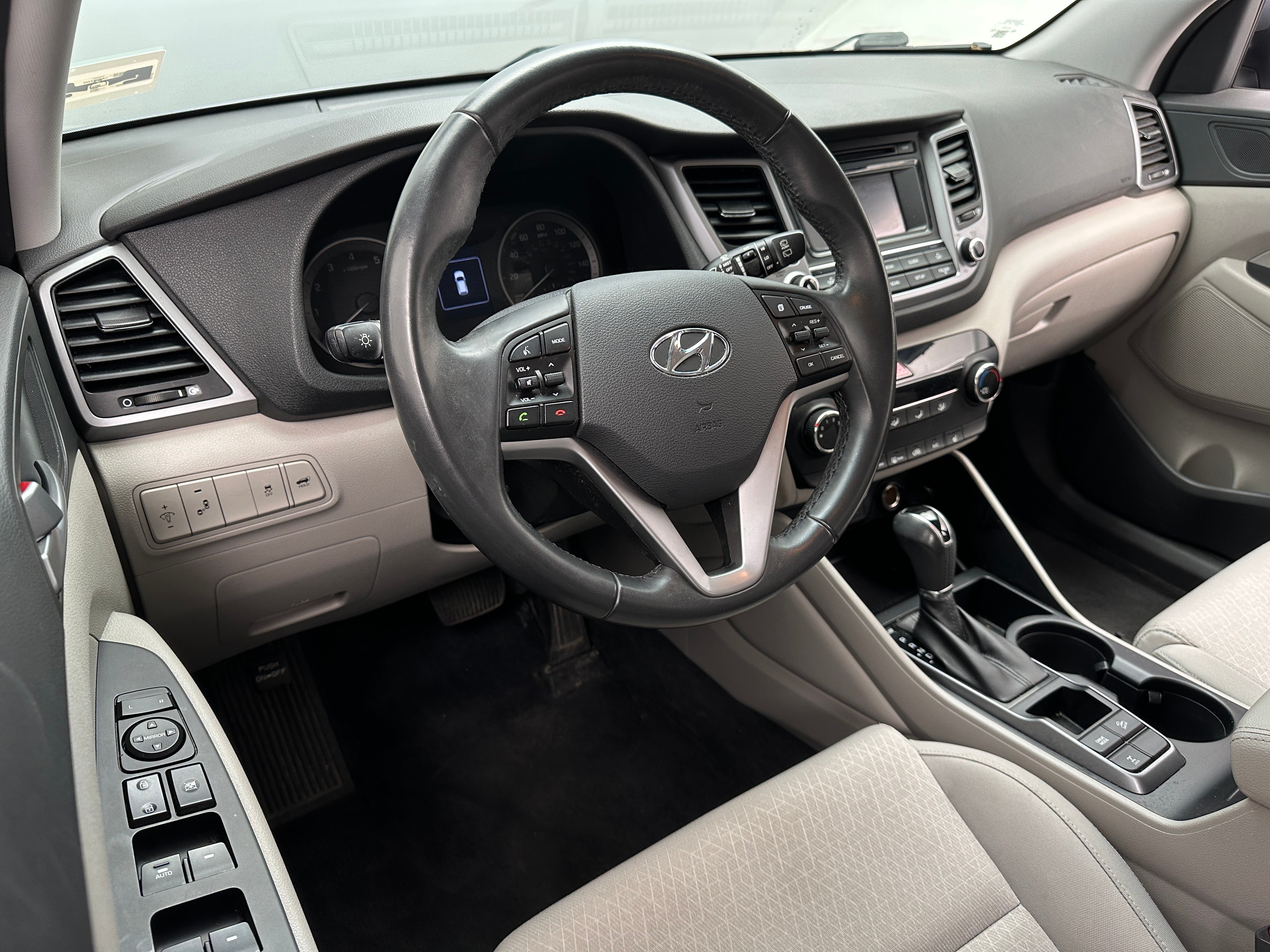 2017 Hyundai Tucson Sport 3