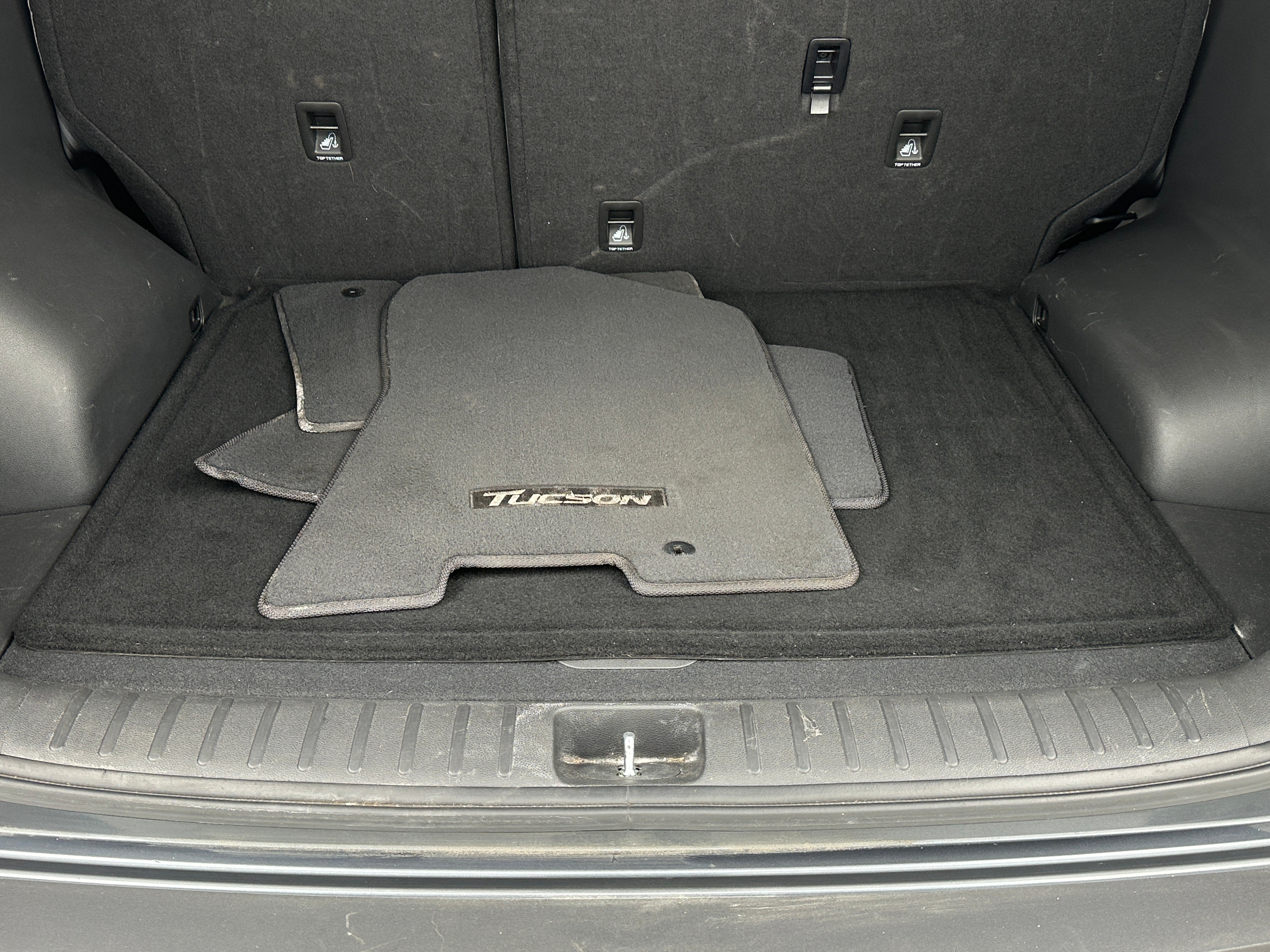 2017 Hyundai Tucson Sport 7