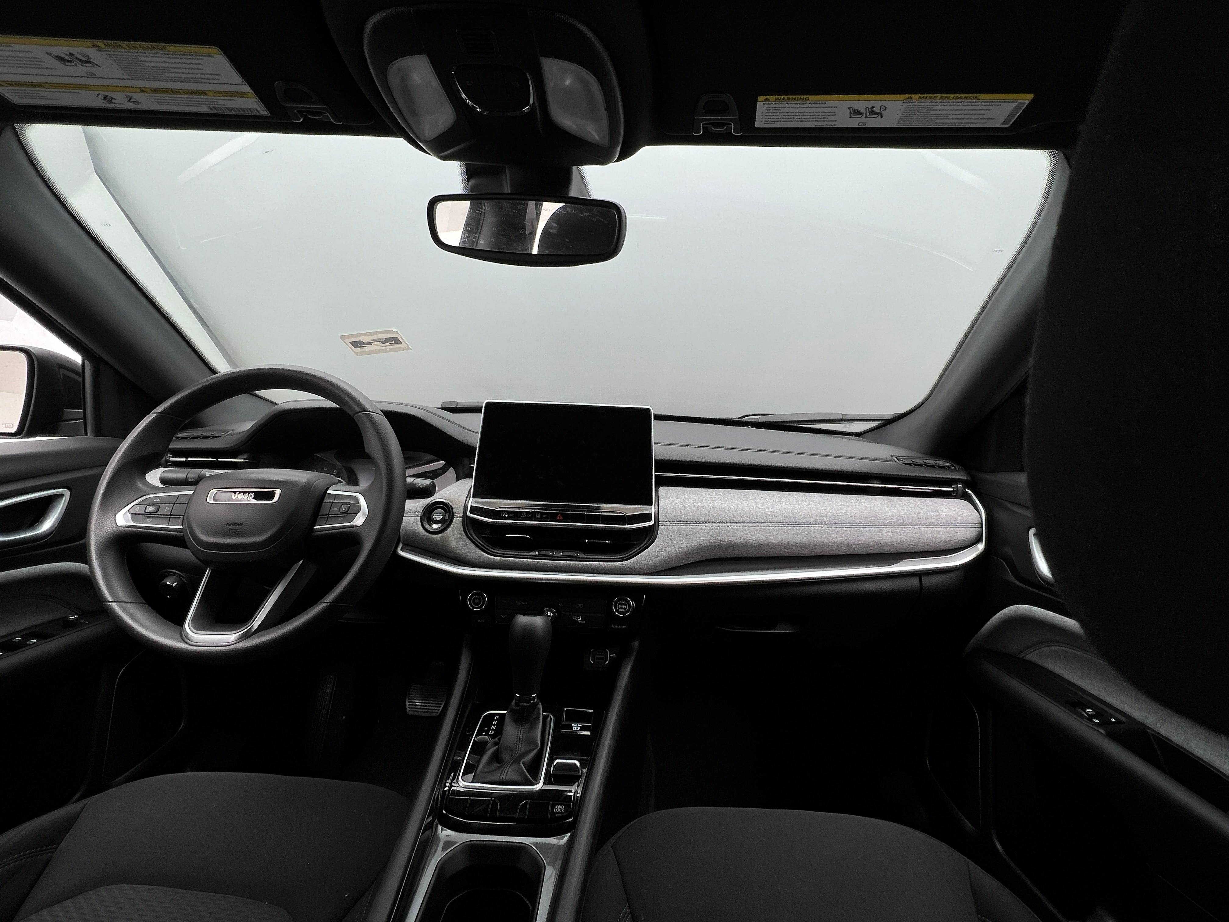 2023 Jeep Compass Base 3