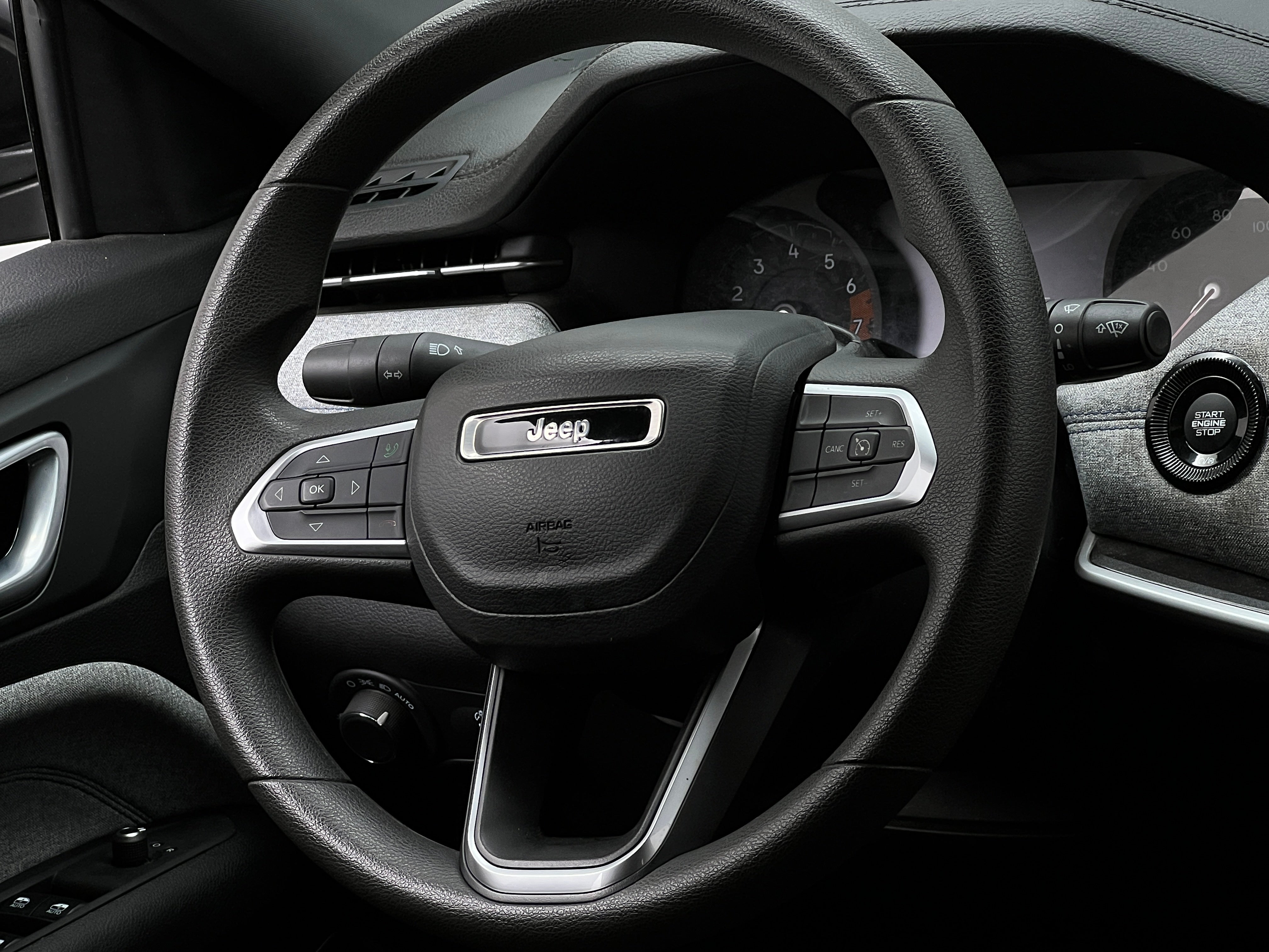 2023 Jeep Compass Base 5