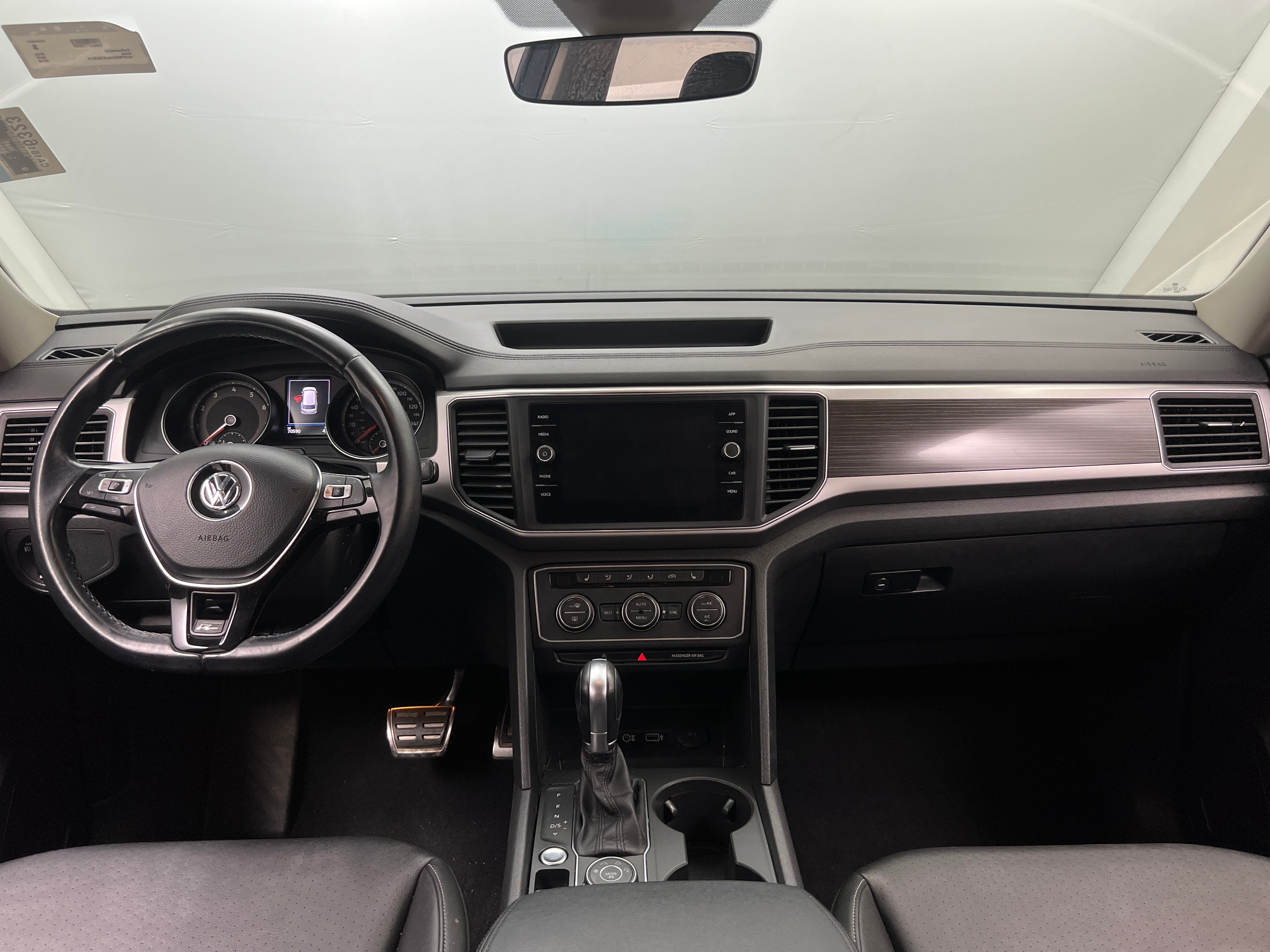 2018 Volkswagen Atlas SE 3