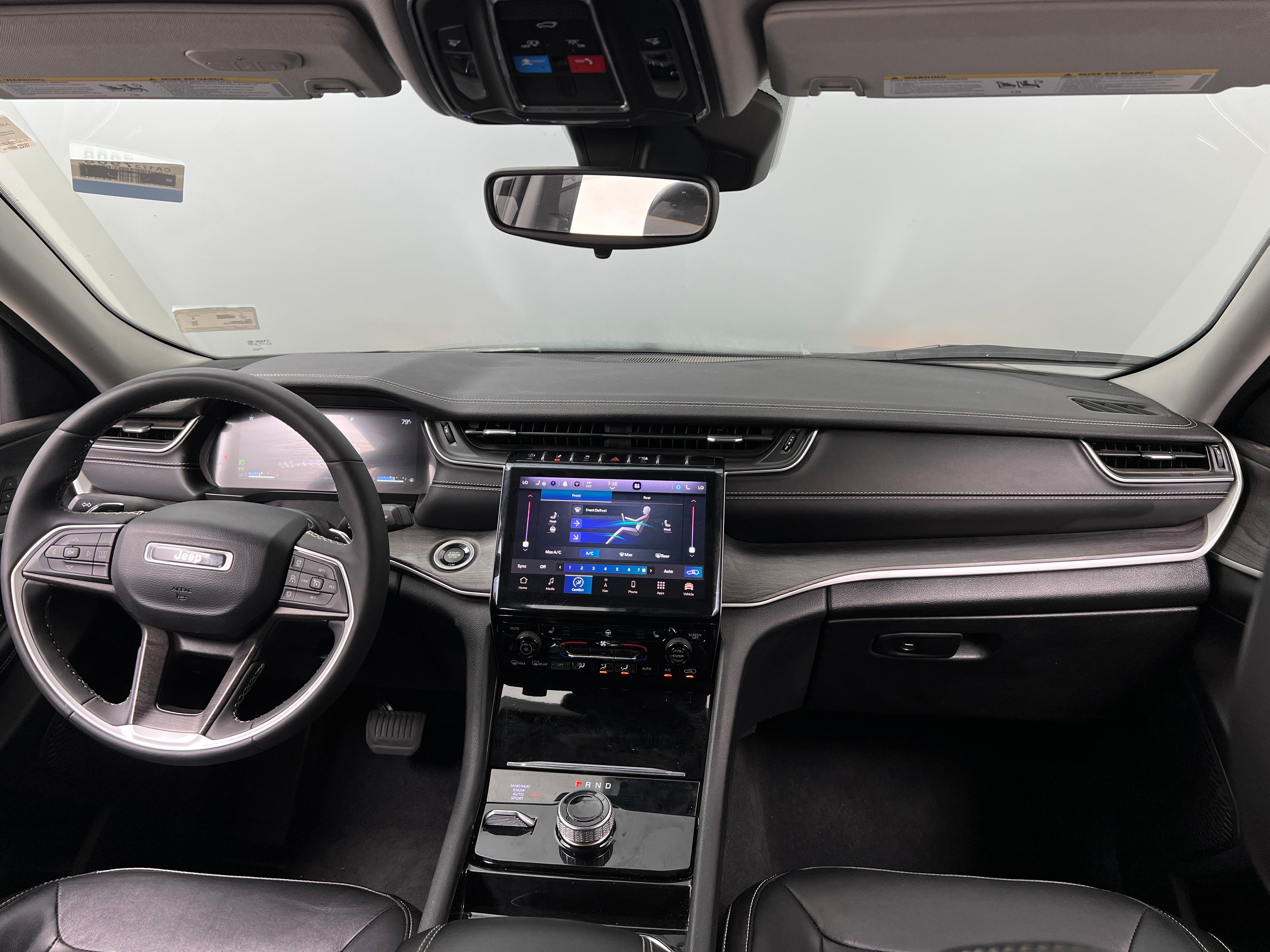 2023 Jeep Grand Cherokee L Limited Edition 2