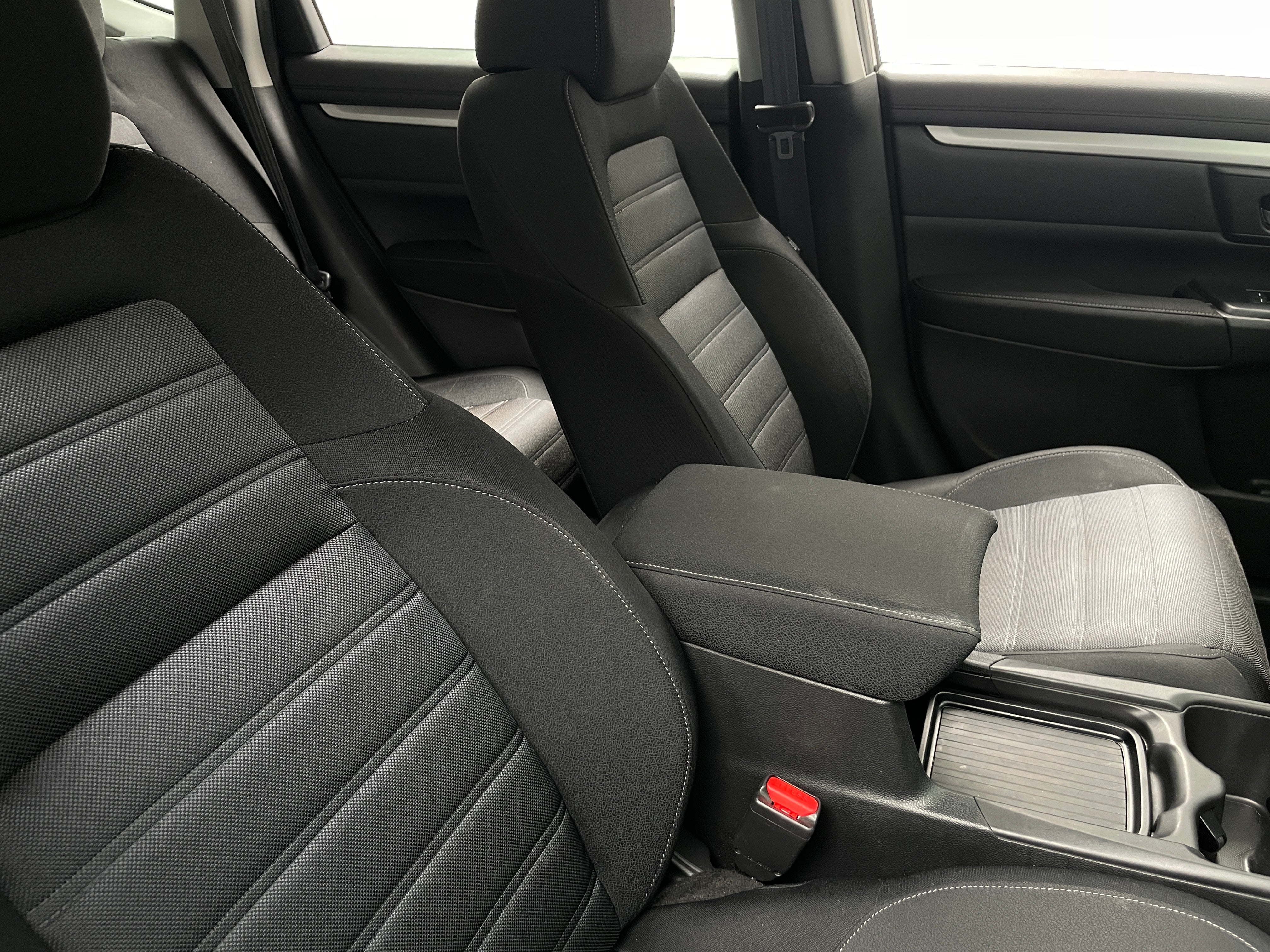 2022 Honda CR-V Special Edition 2