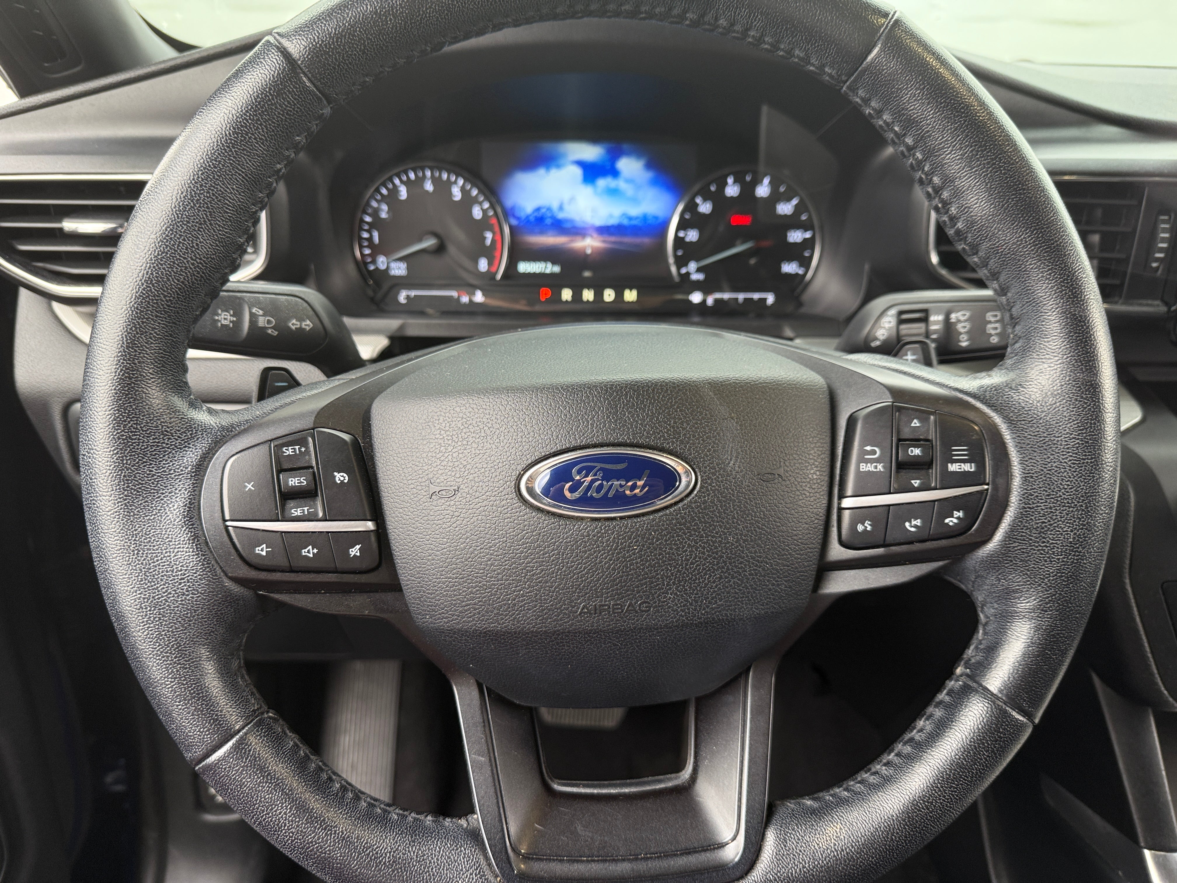 2020 Ford Explorer XLT 4