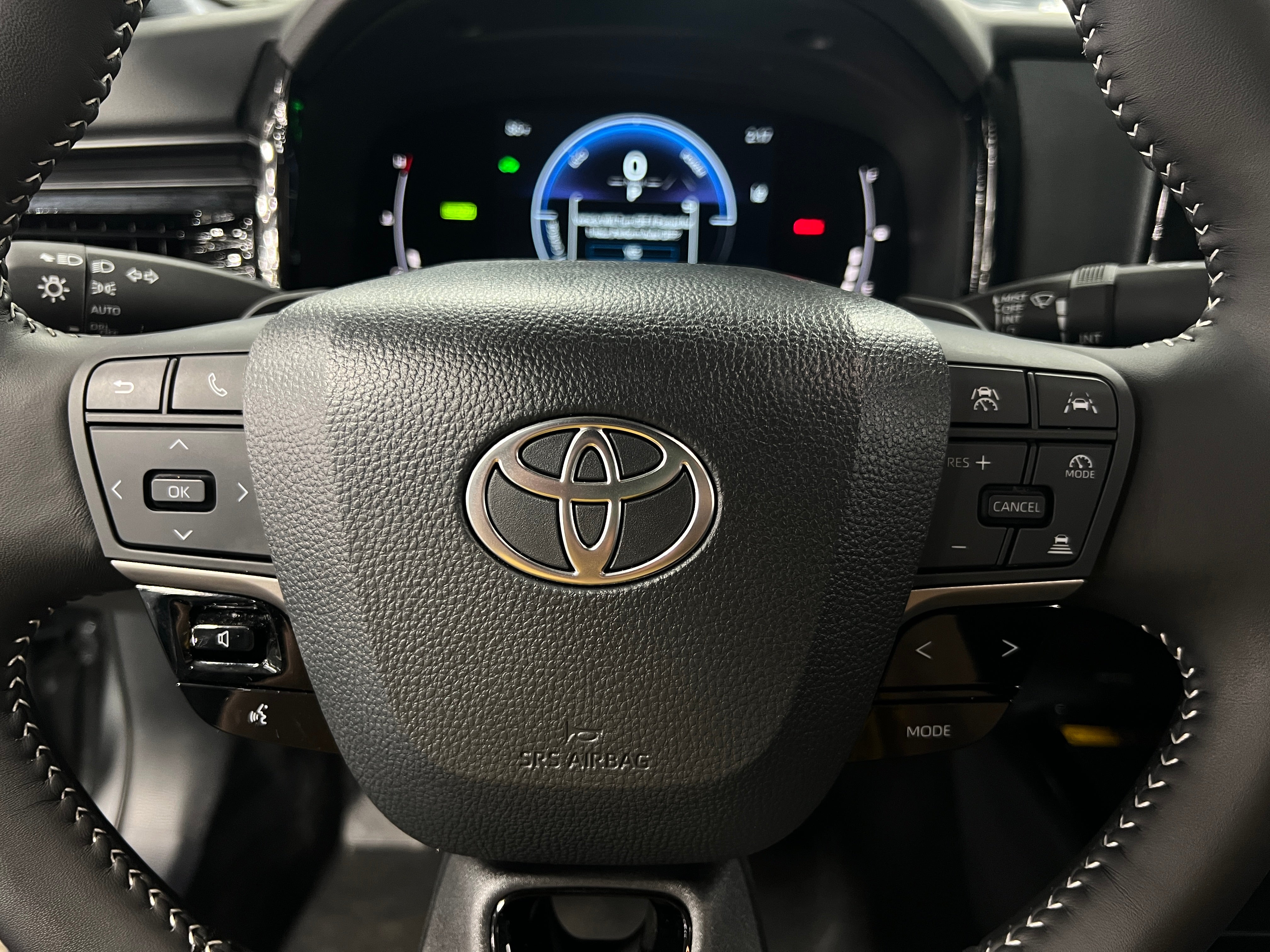 2025 Toyota Camry SE 5