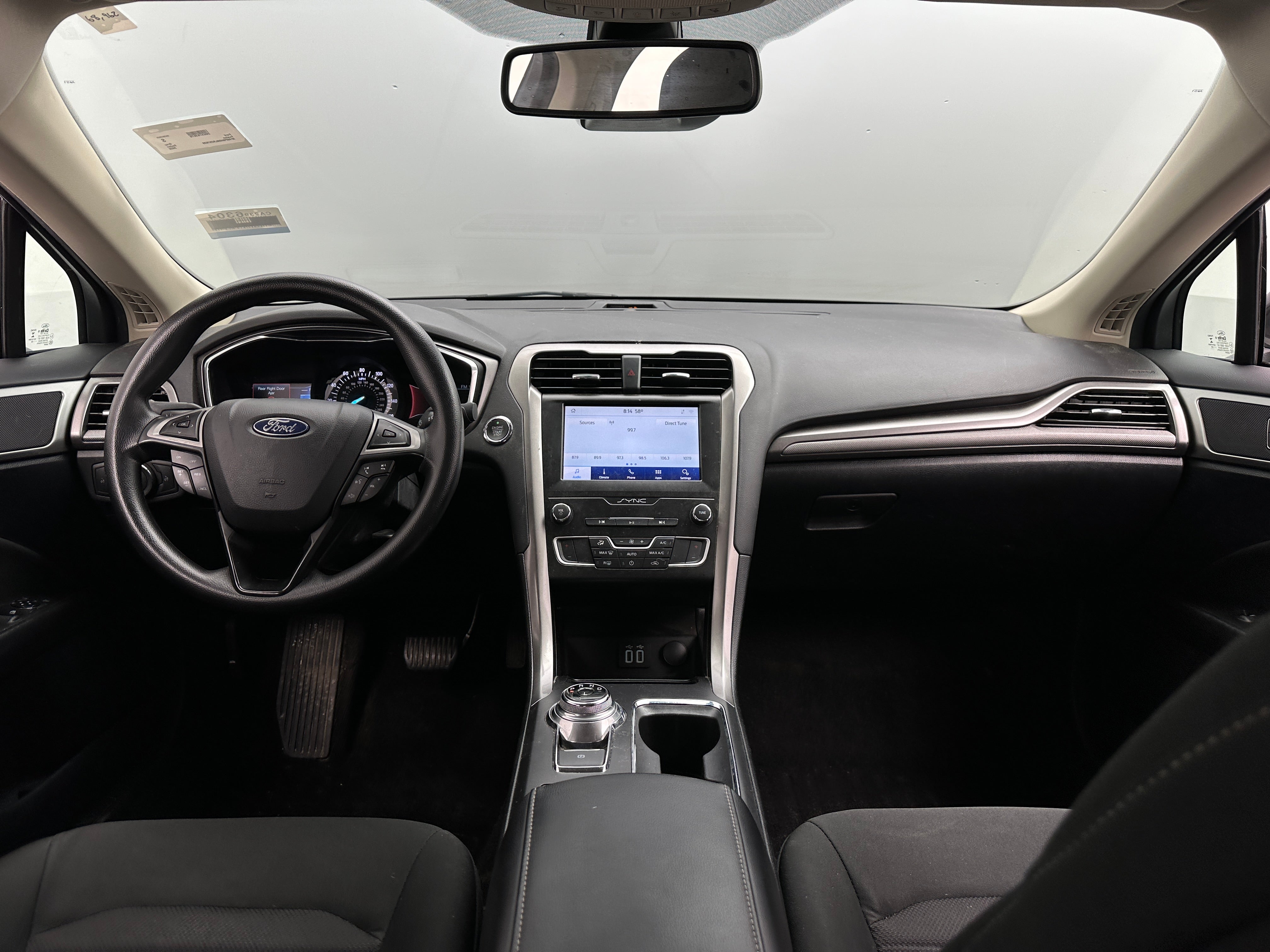 2020 Ford Fusion SE 3