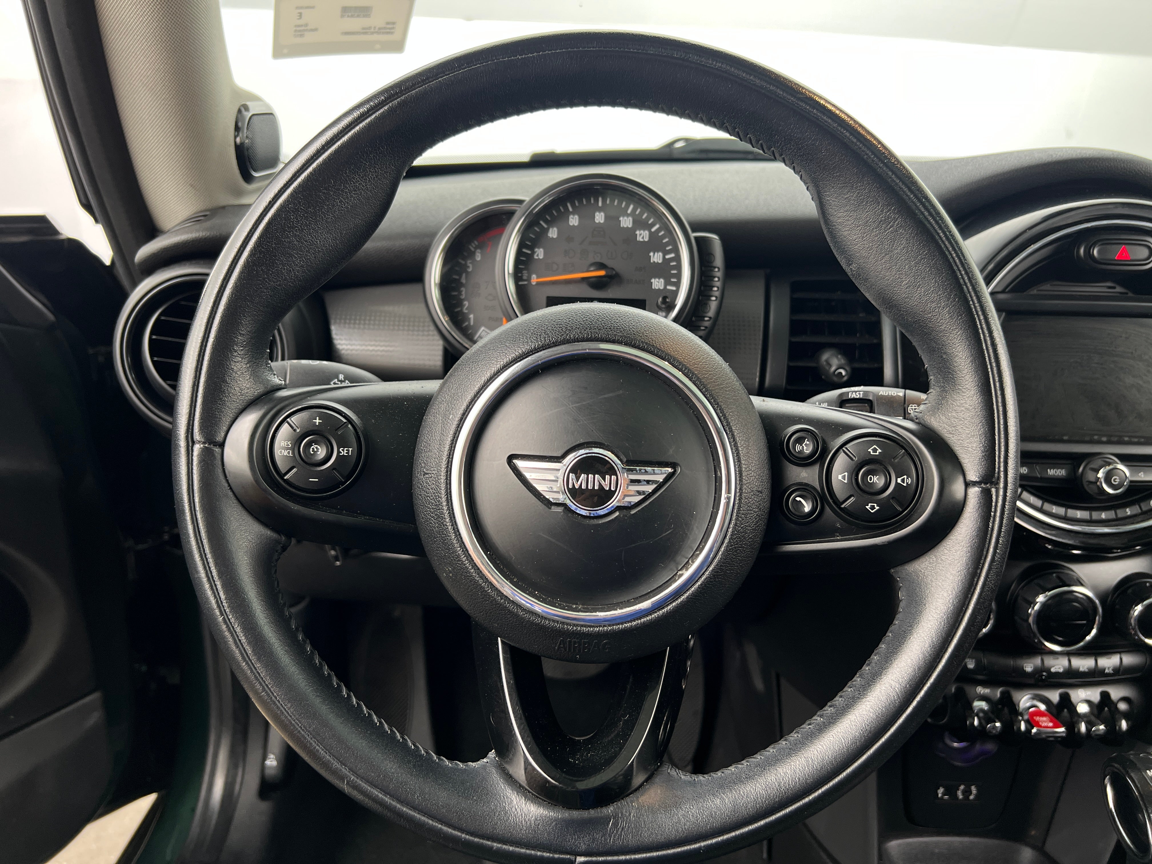 2017 MINI Cooper Hardtop 2 Door 4