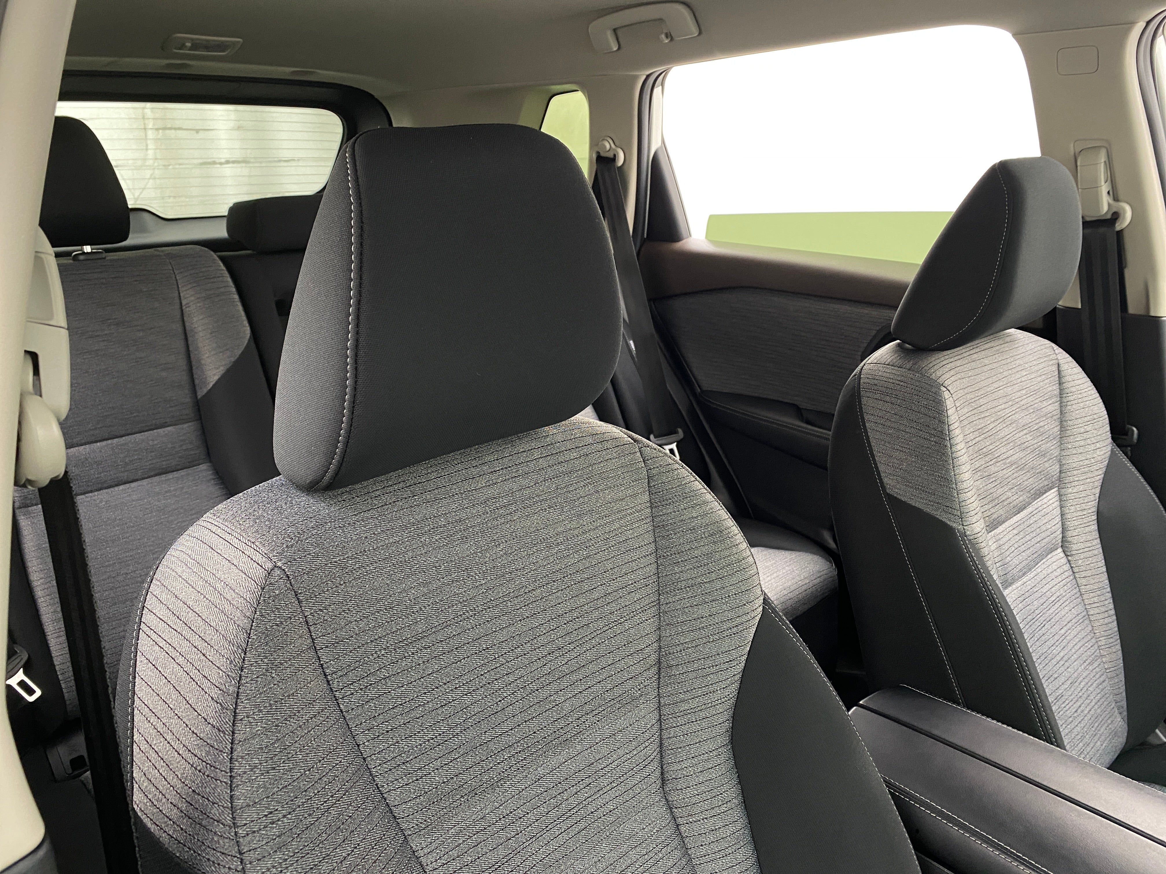 2023 Nissan Rogue SV 2