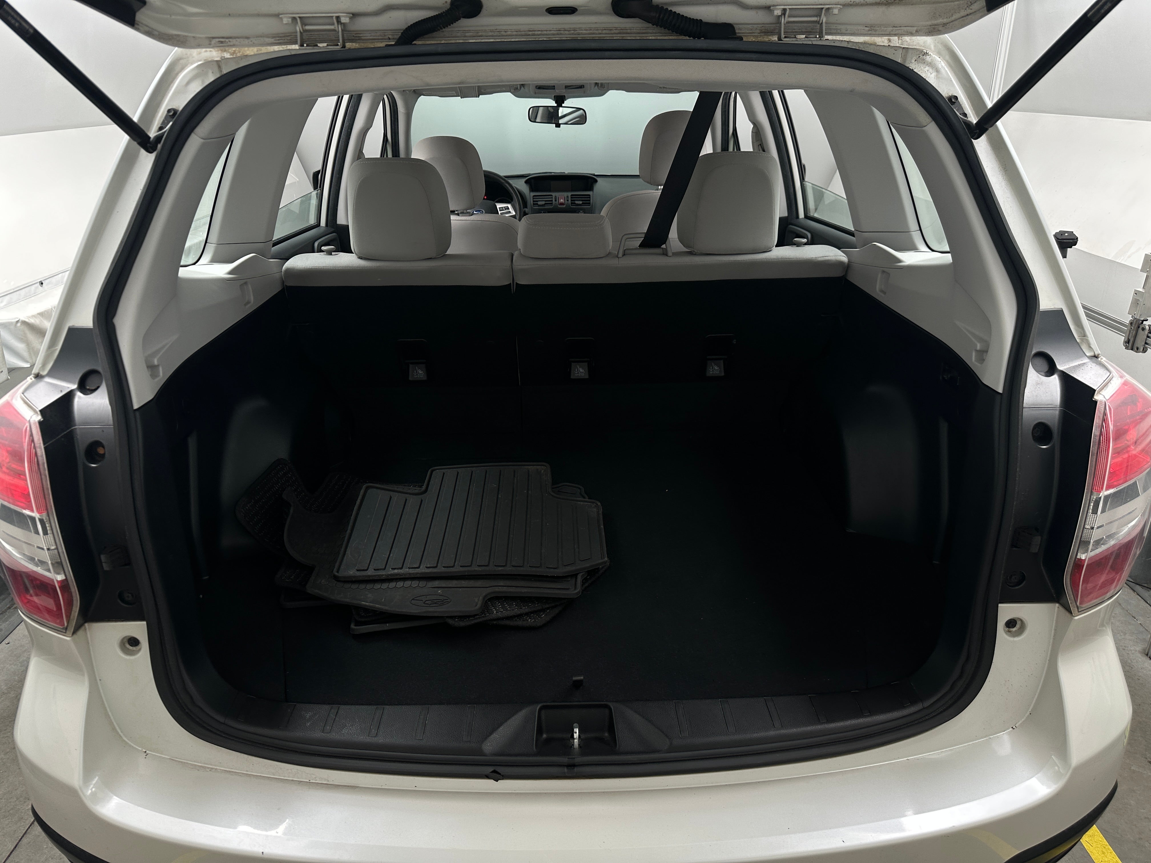 2015 Subaru Forester 2.5i 7