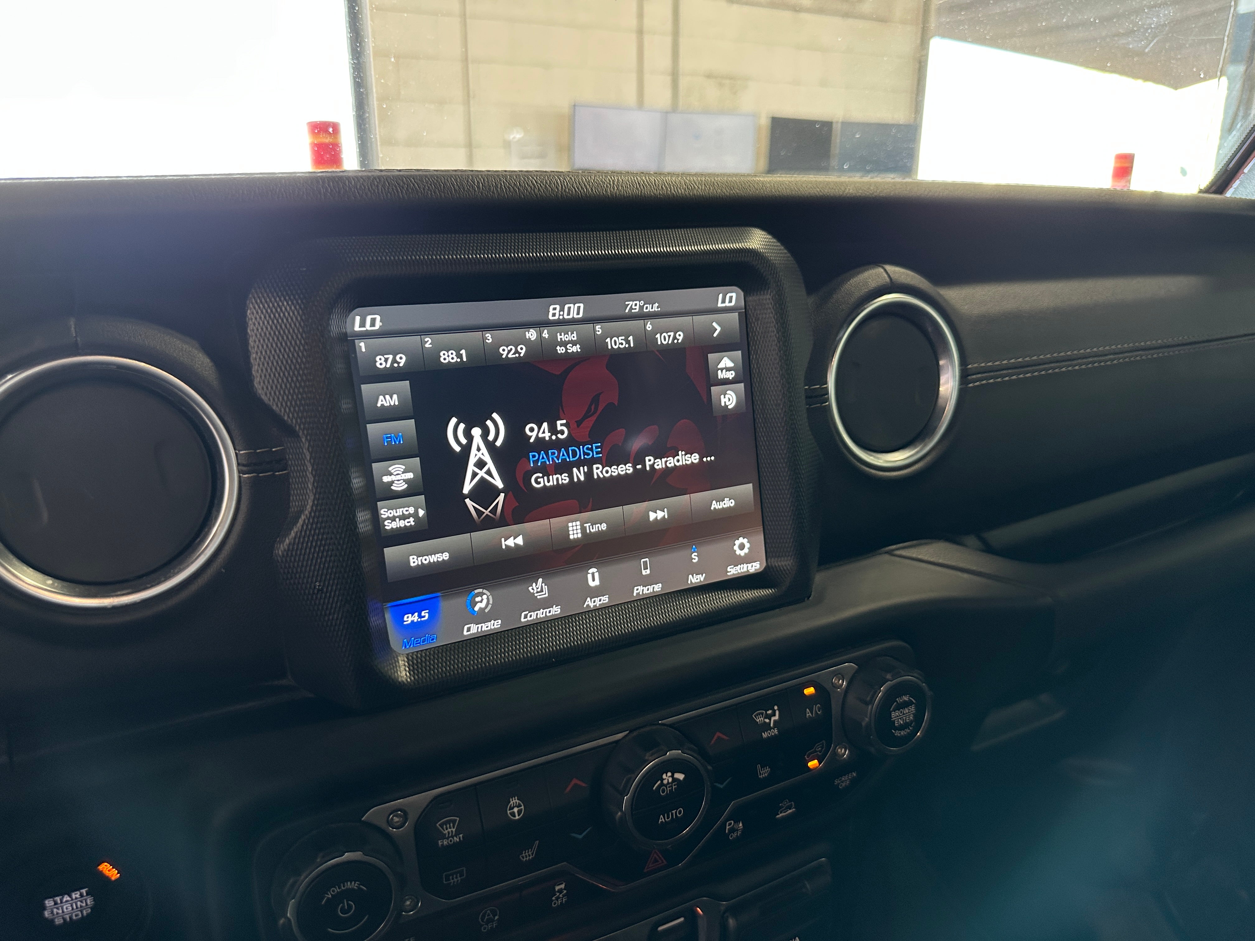 2021 Jeep Wrangler Unlimited Sahara 3