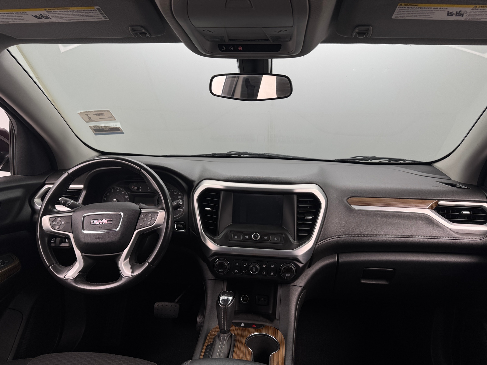 Thumbnail: 2018 GMC Acadia - 3