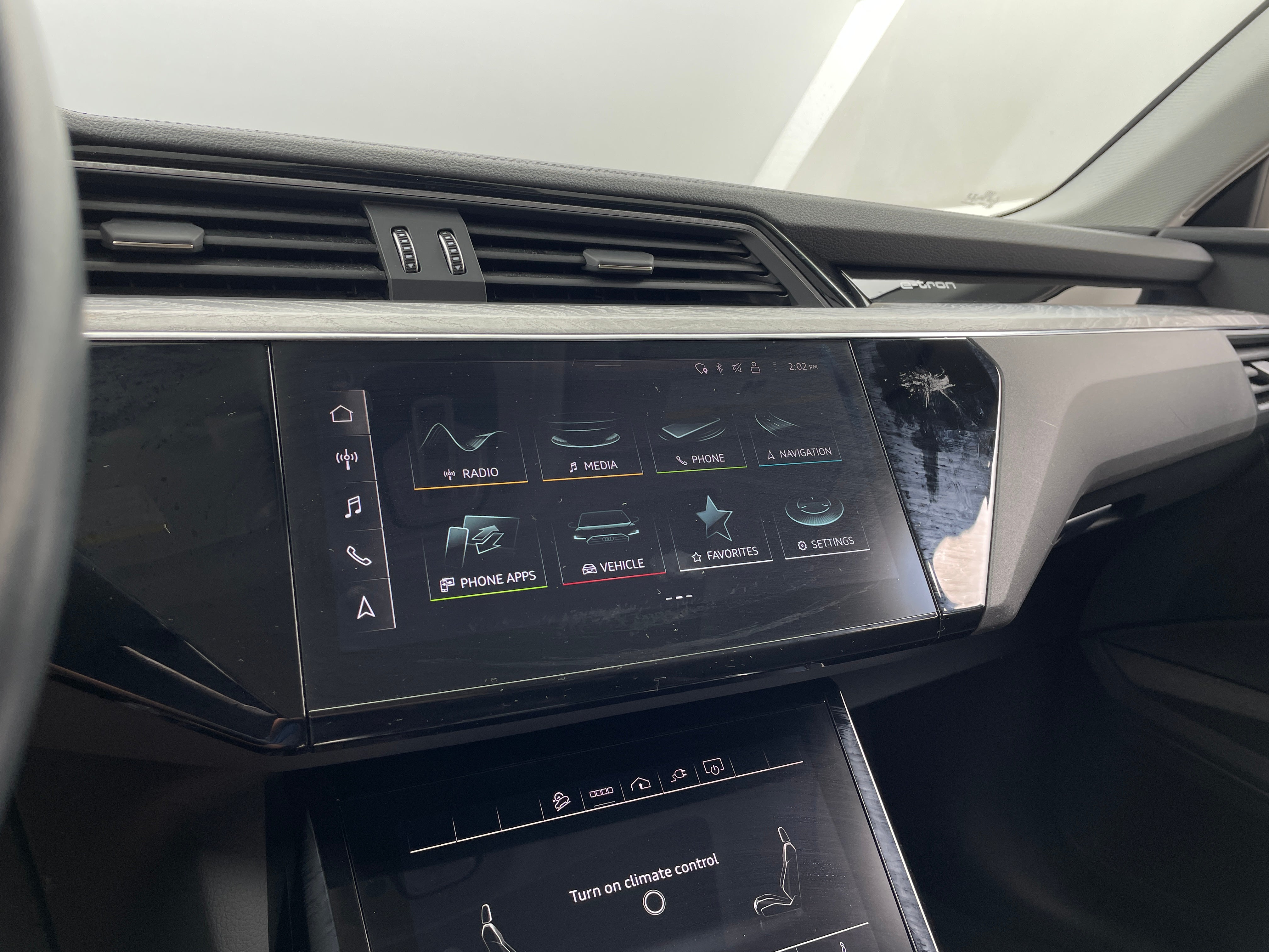 2021 Audi e-tron Premium 3