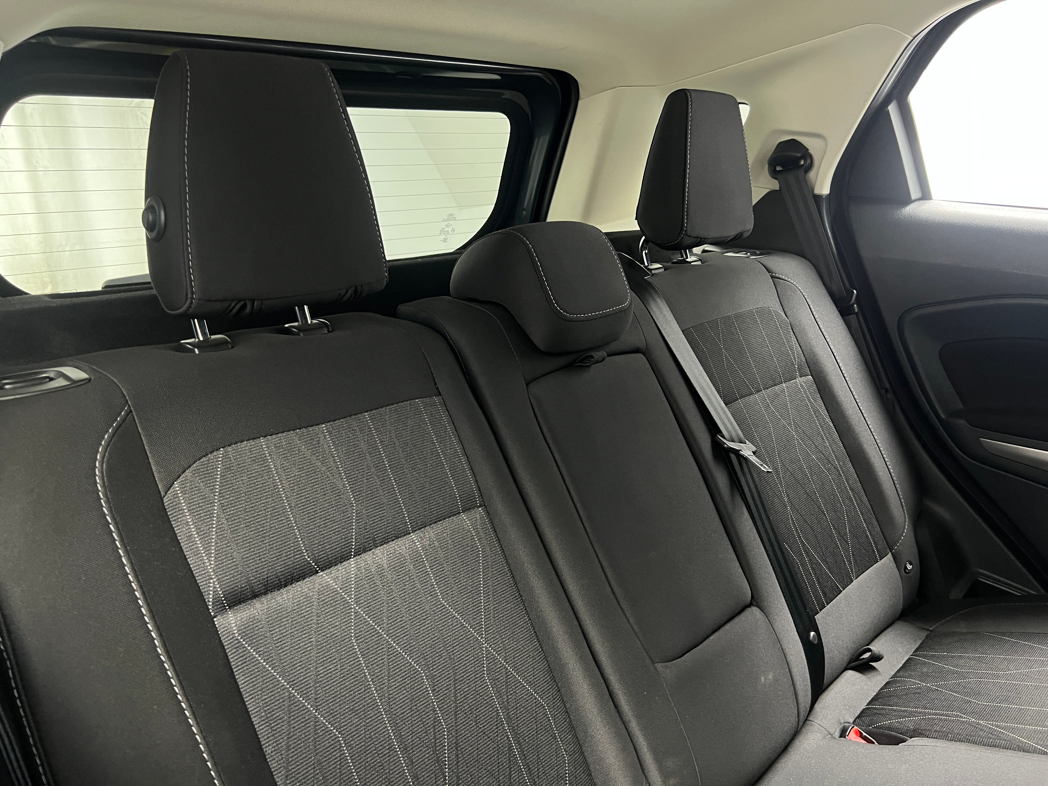 2021 Ford EcoSport SE 6