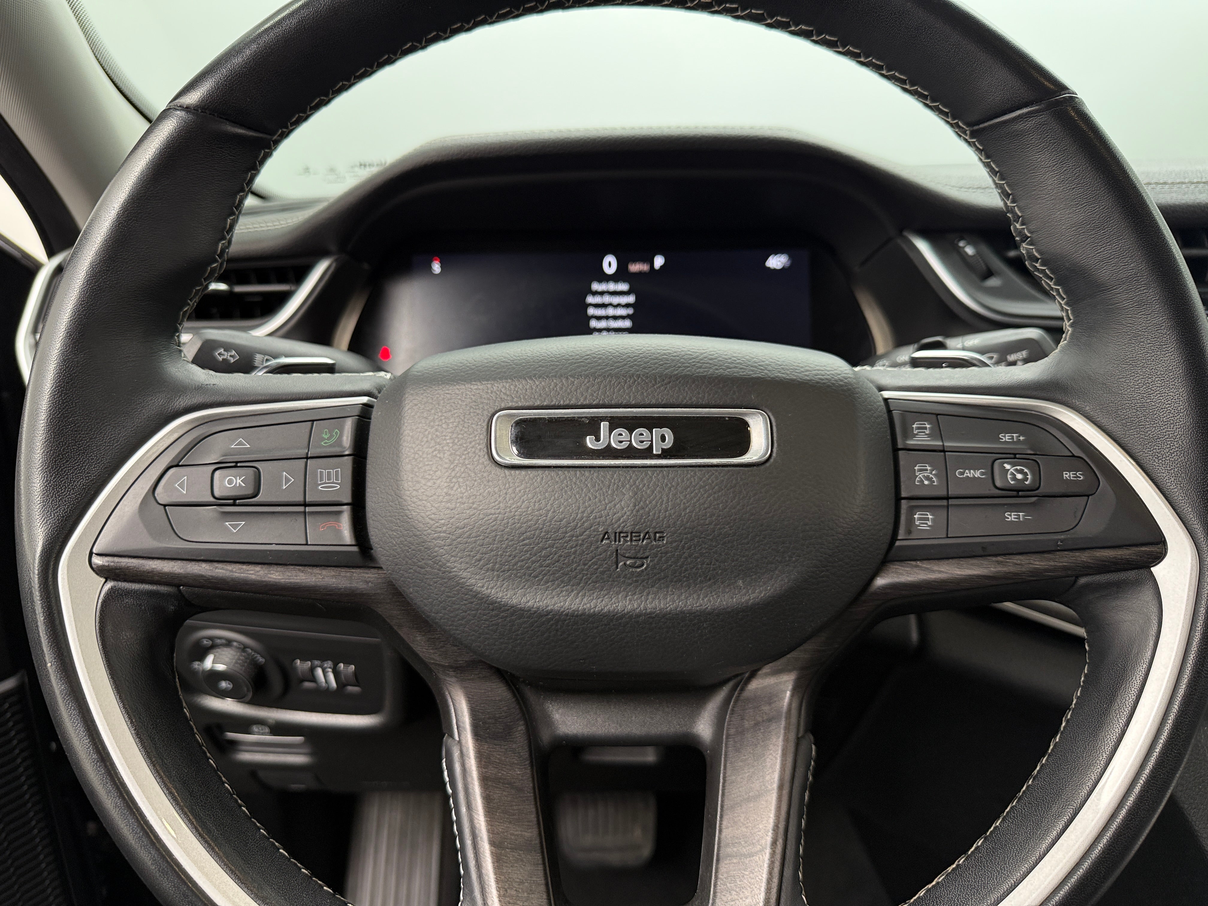 2022 Jeep Grand Cherokee L Limited Edition 4