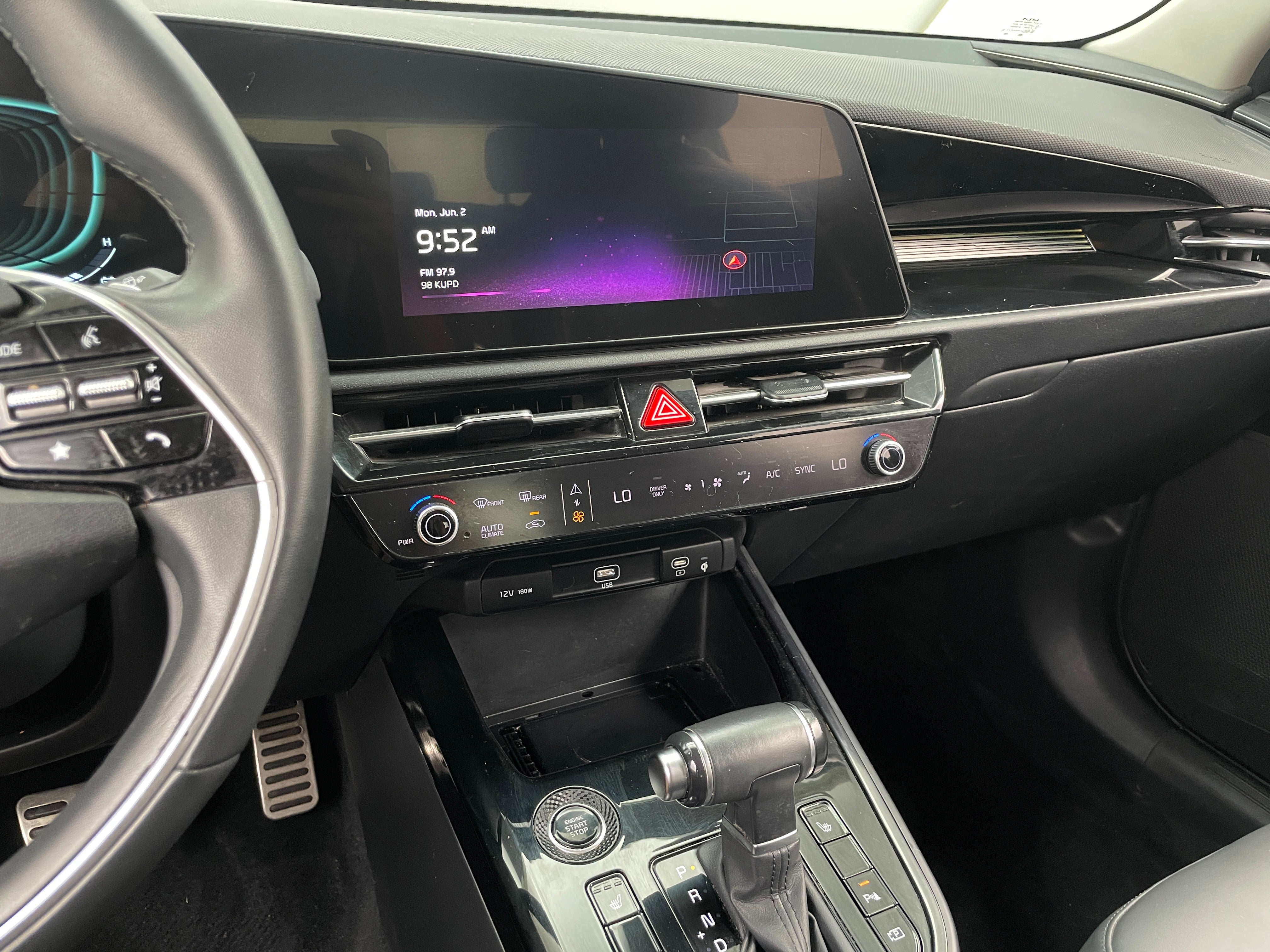 2023 Kia Niro EX Touring 4