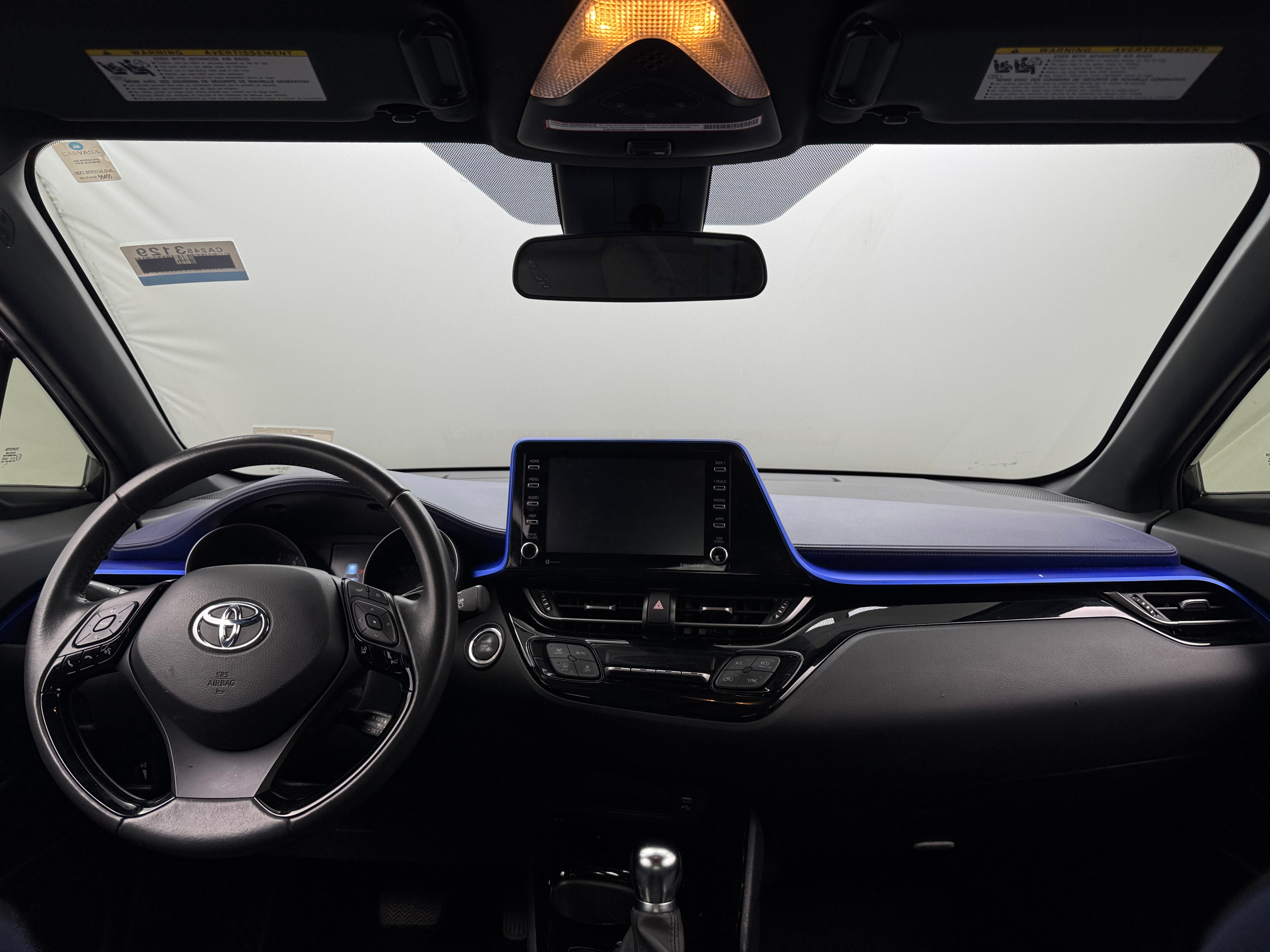 2021 Toyota C-HR XLE 3