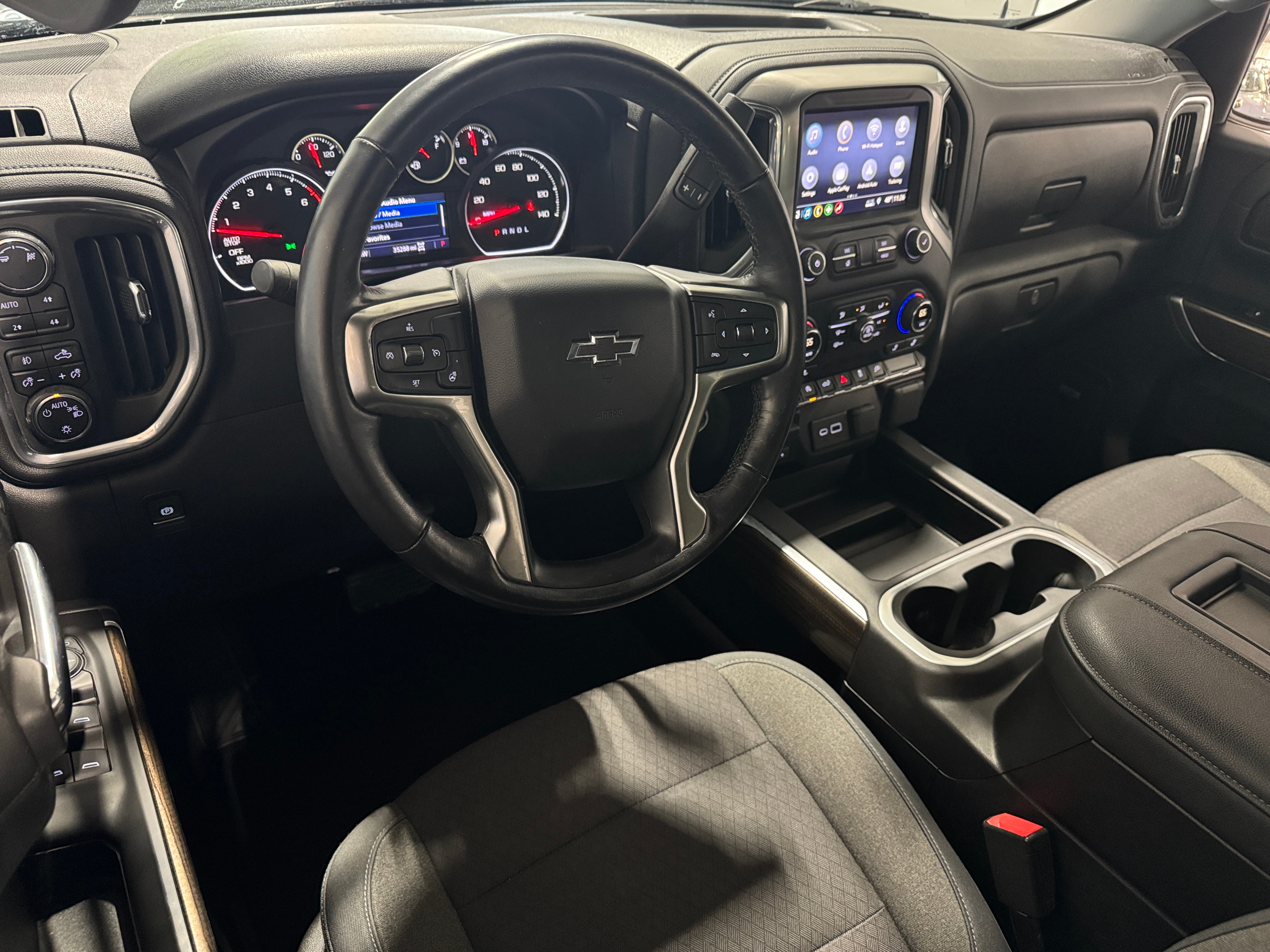 2019 Chevrolet Silverado 1500 RST 3