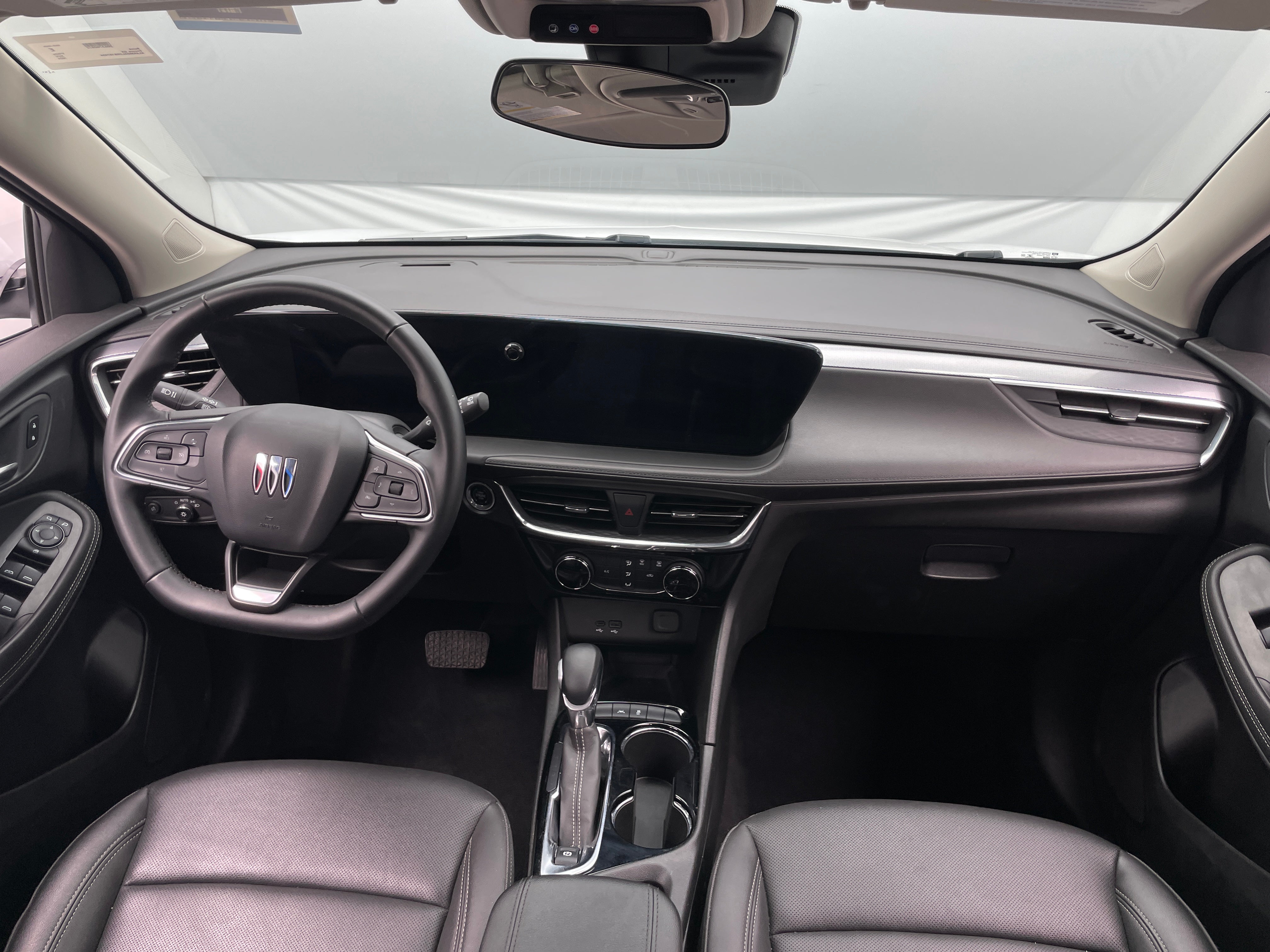 2024 Buick Encore GX Sport Touring 2