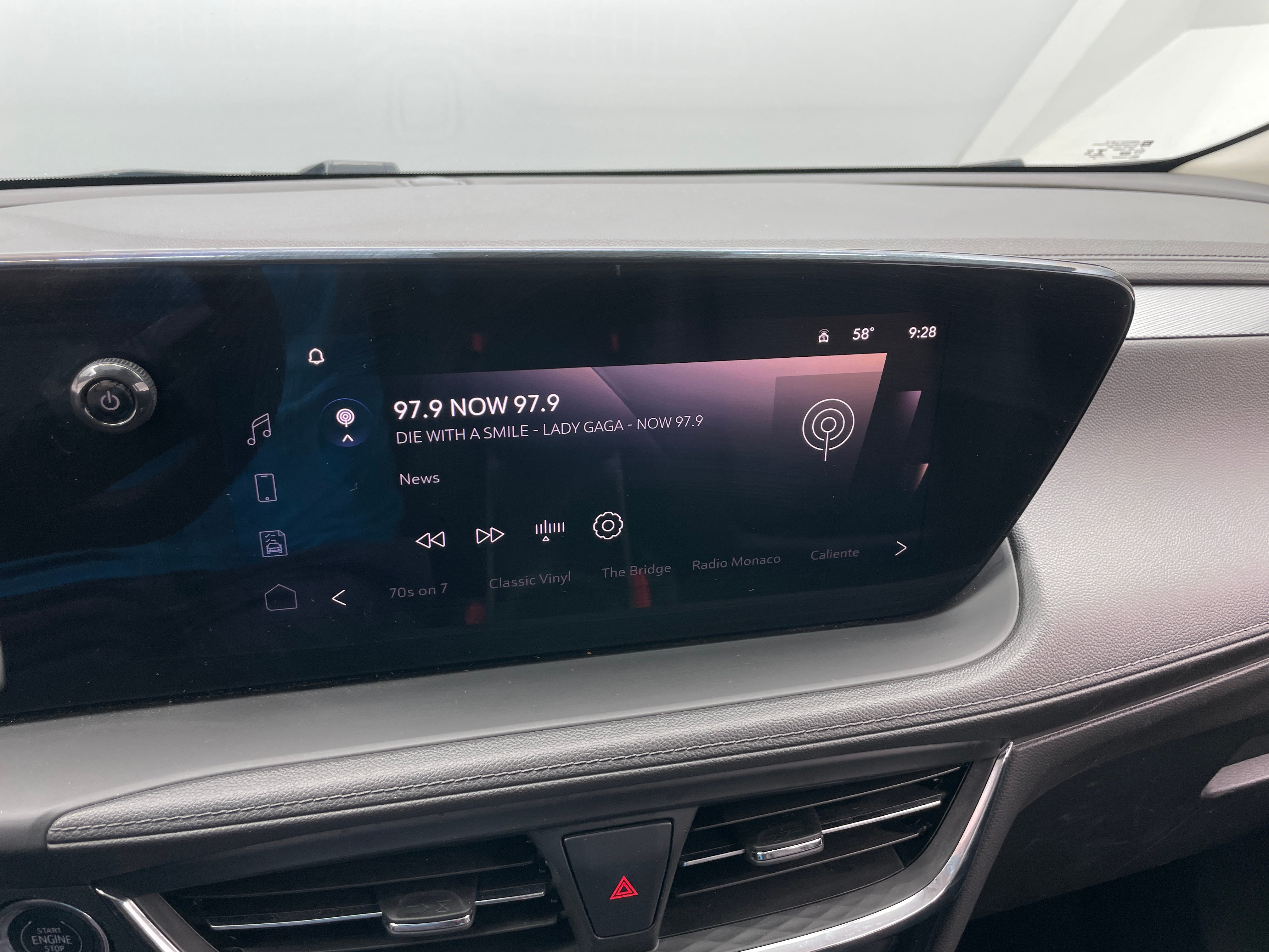 2024 Buick Encore GX Sport Touring 3