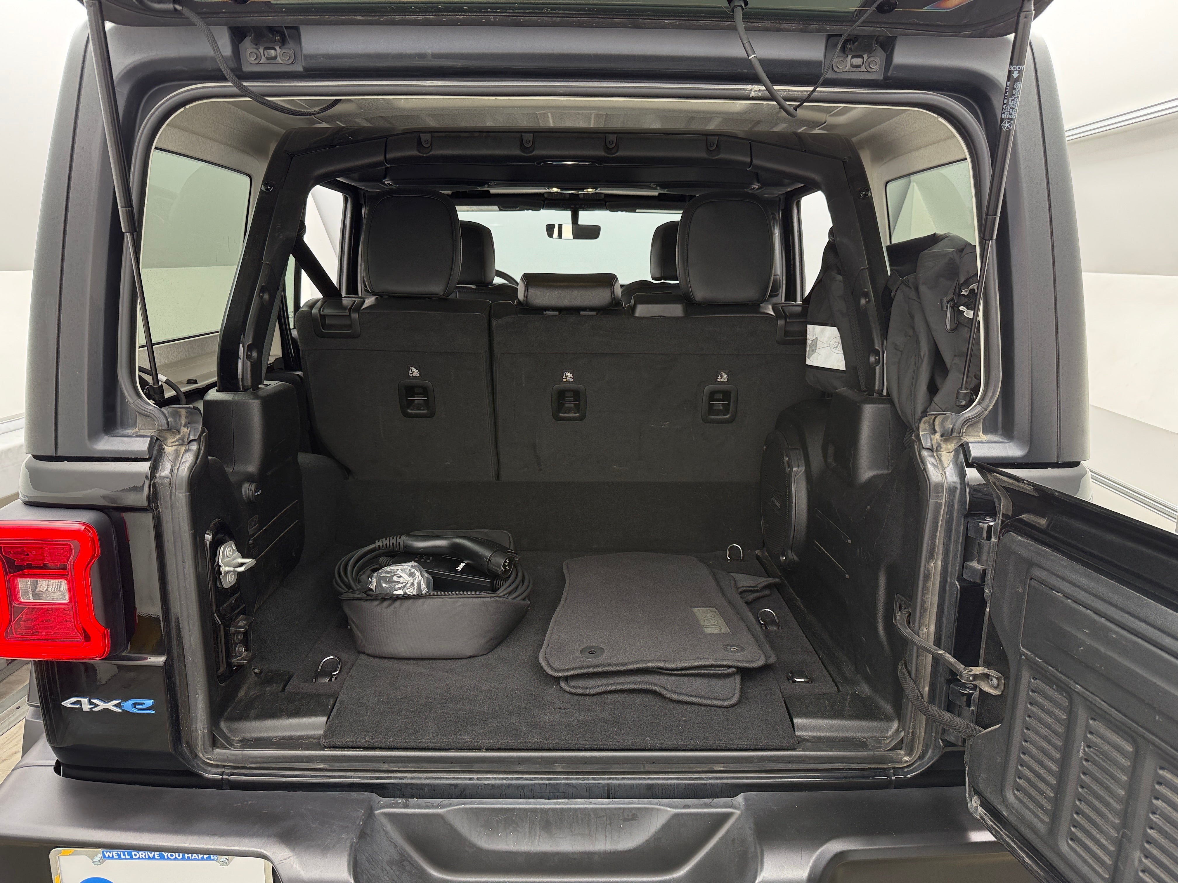 2023 Jeep Wrangler Sahara 4xe 6