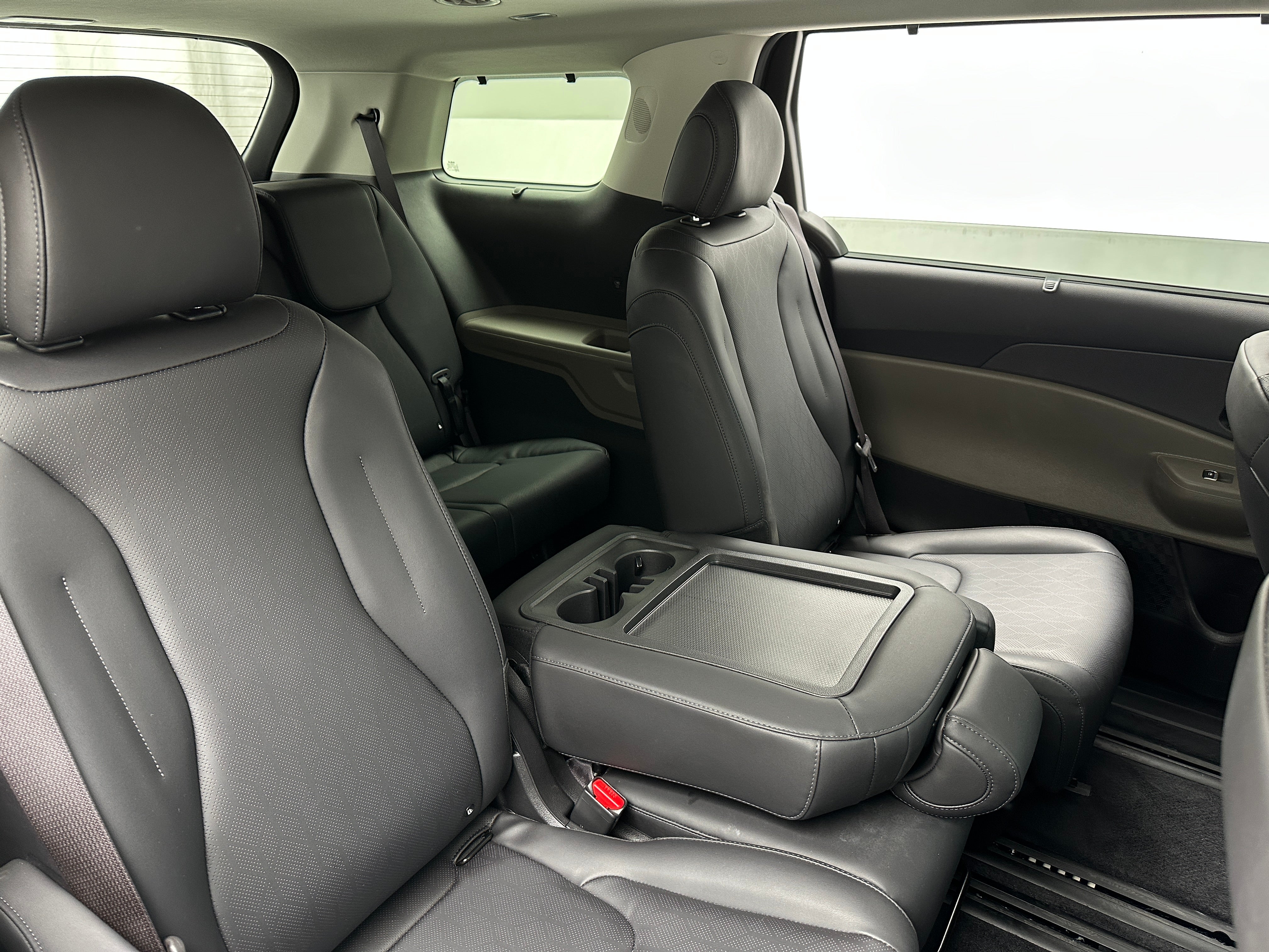 2025 Kia Carnival SX 5
