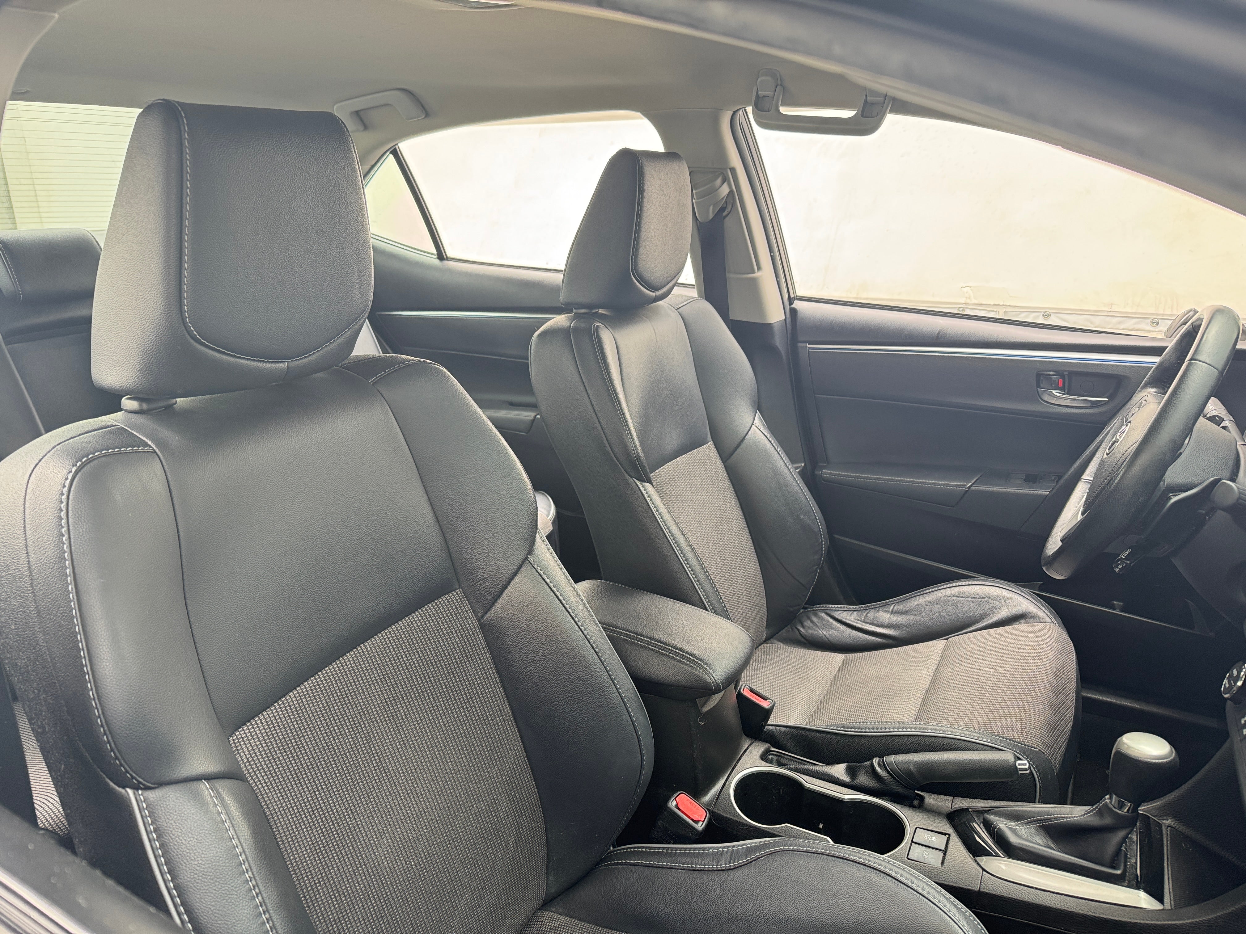 2016 Toyota Corolla S 2