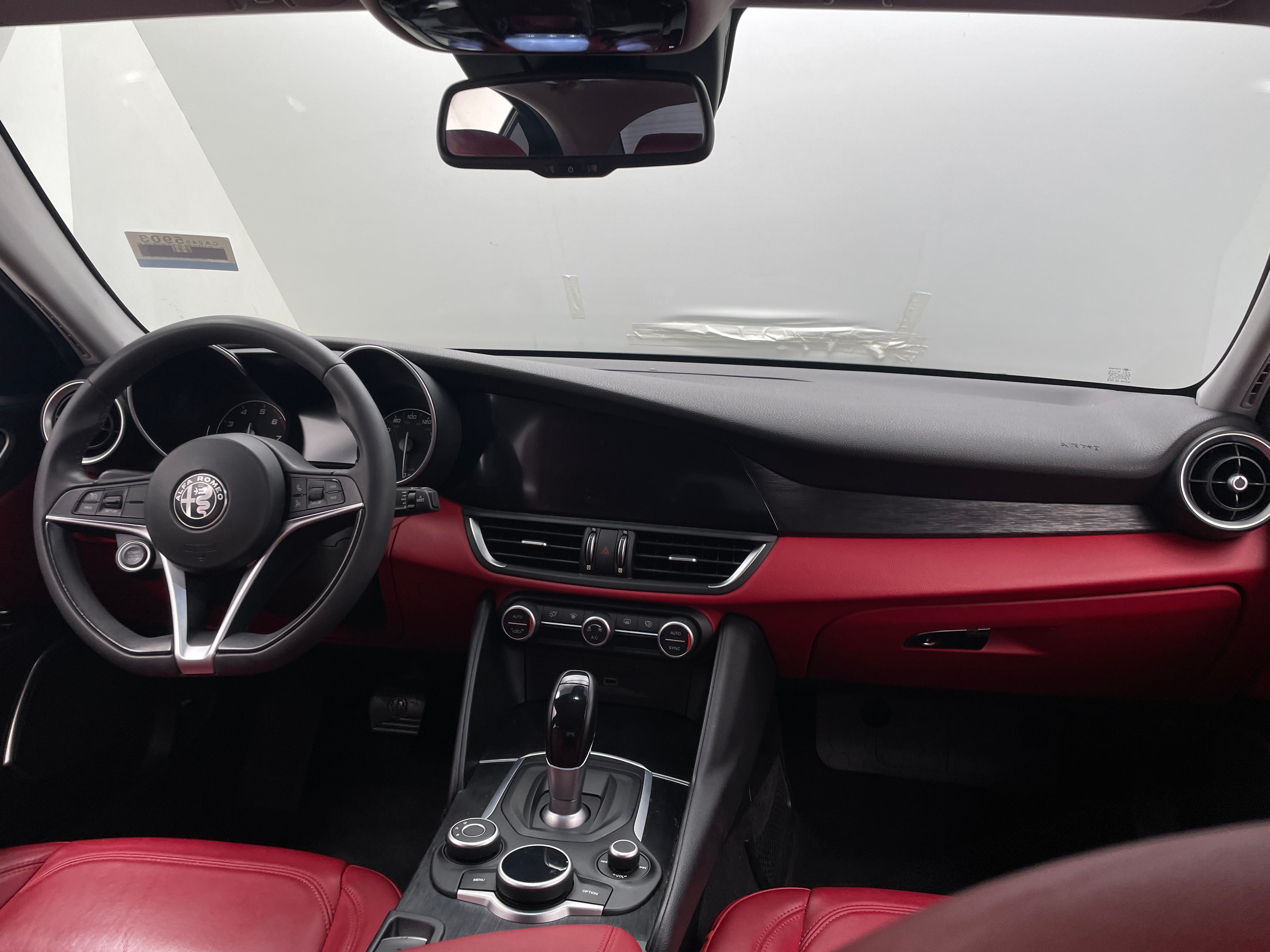 2019 Alfa Romeo Giulia Base 2