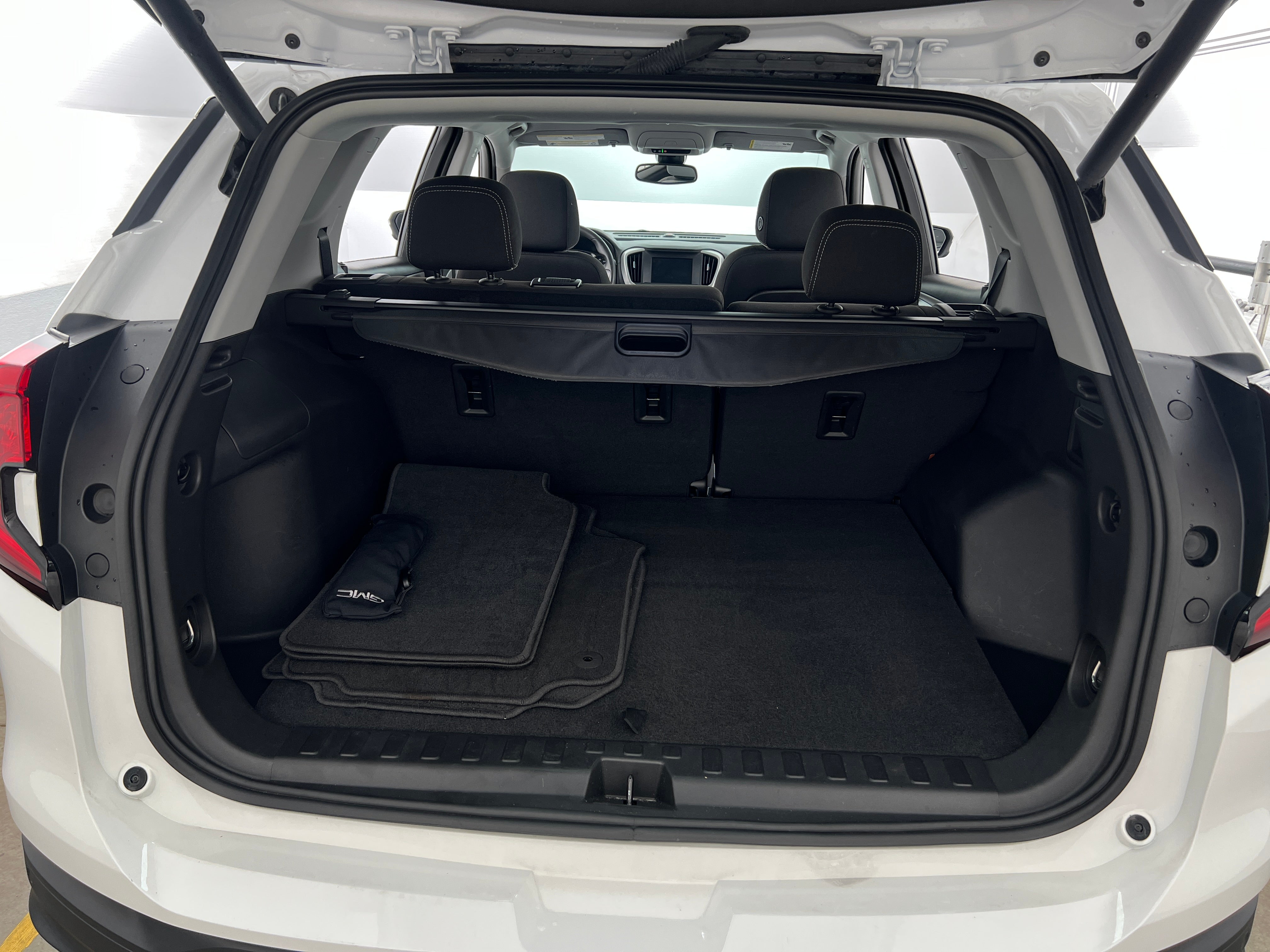 2023 GMC Terrain SLE 7