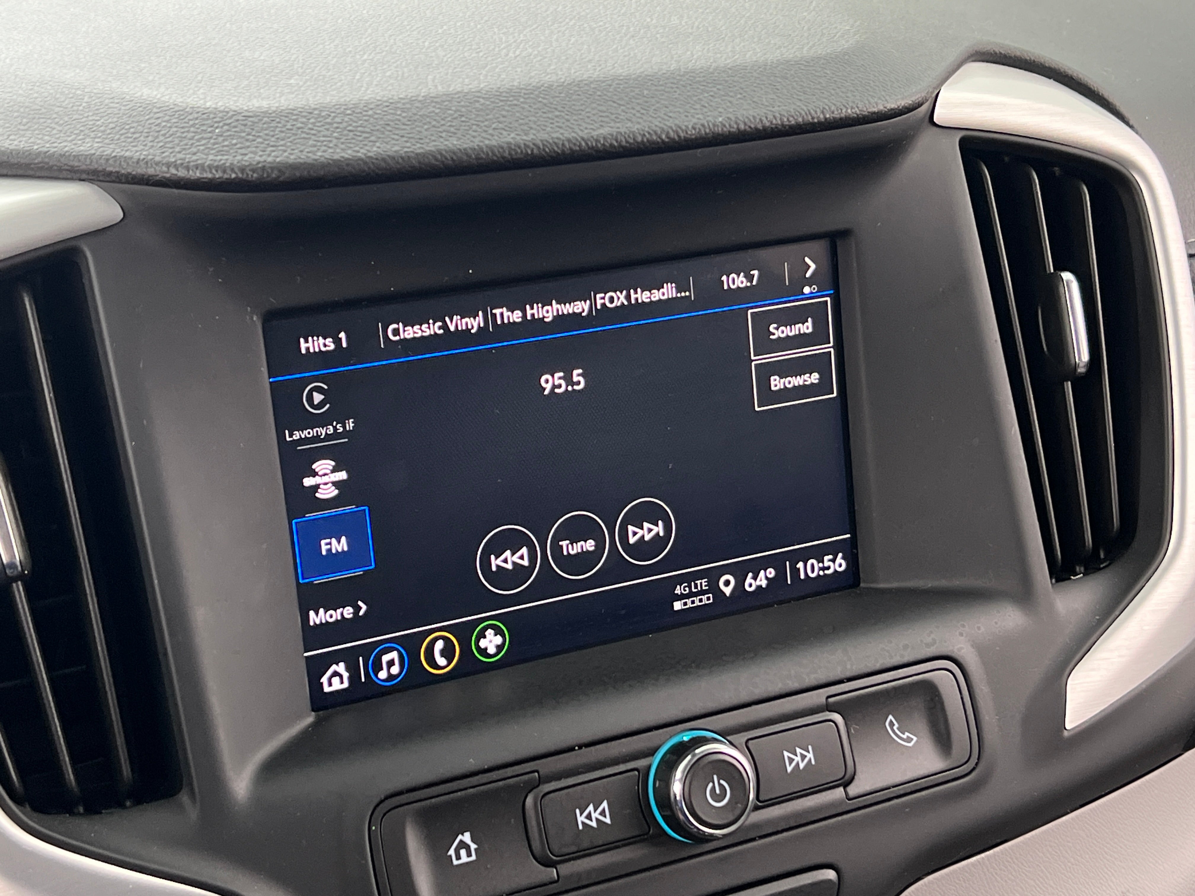 2023 GMC Terrain SLE 4