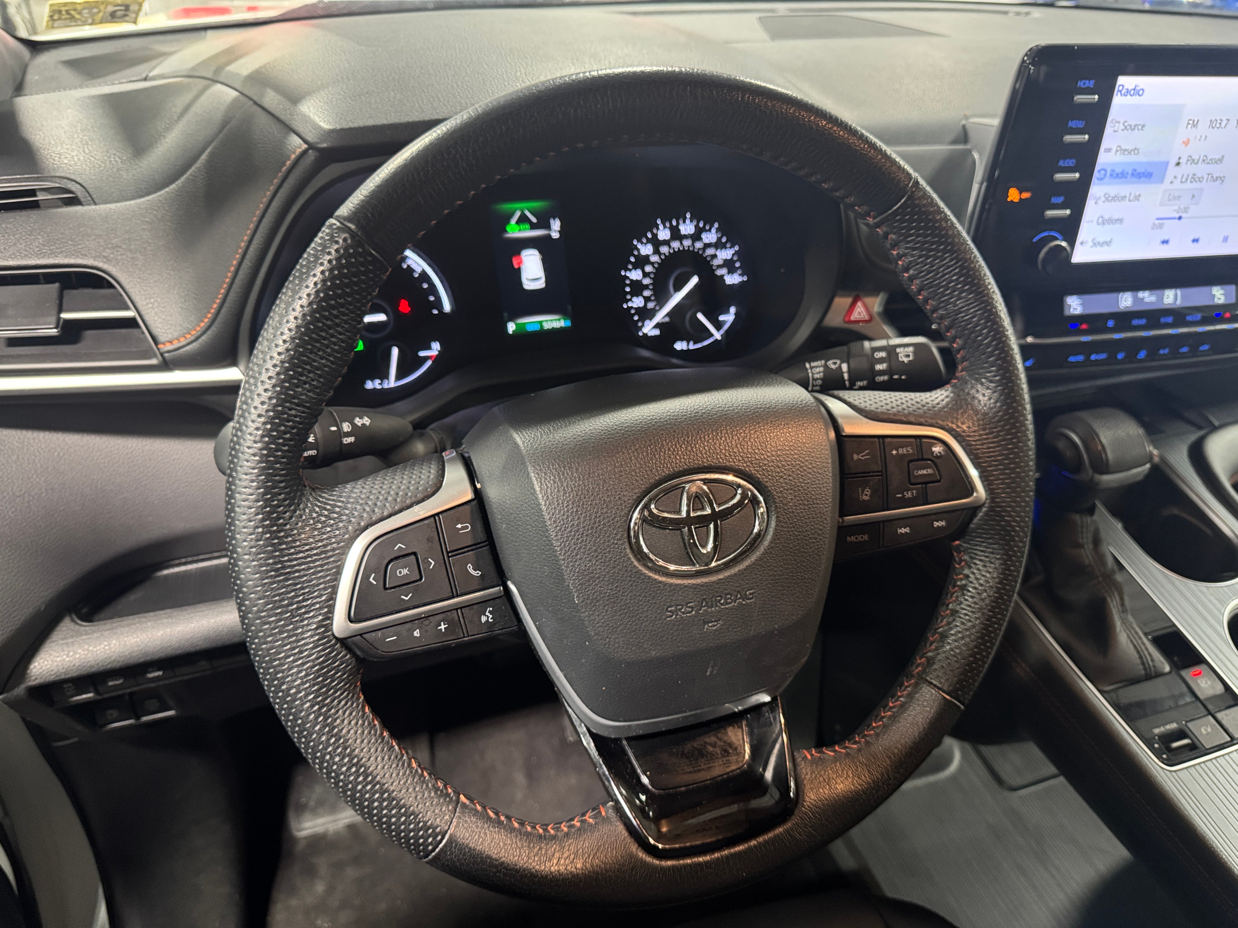 2022 Toyota Sienna XSE 4