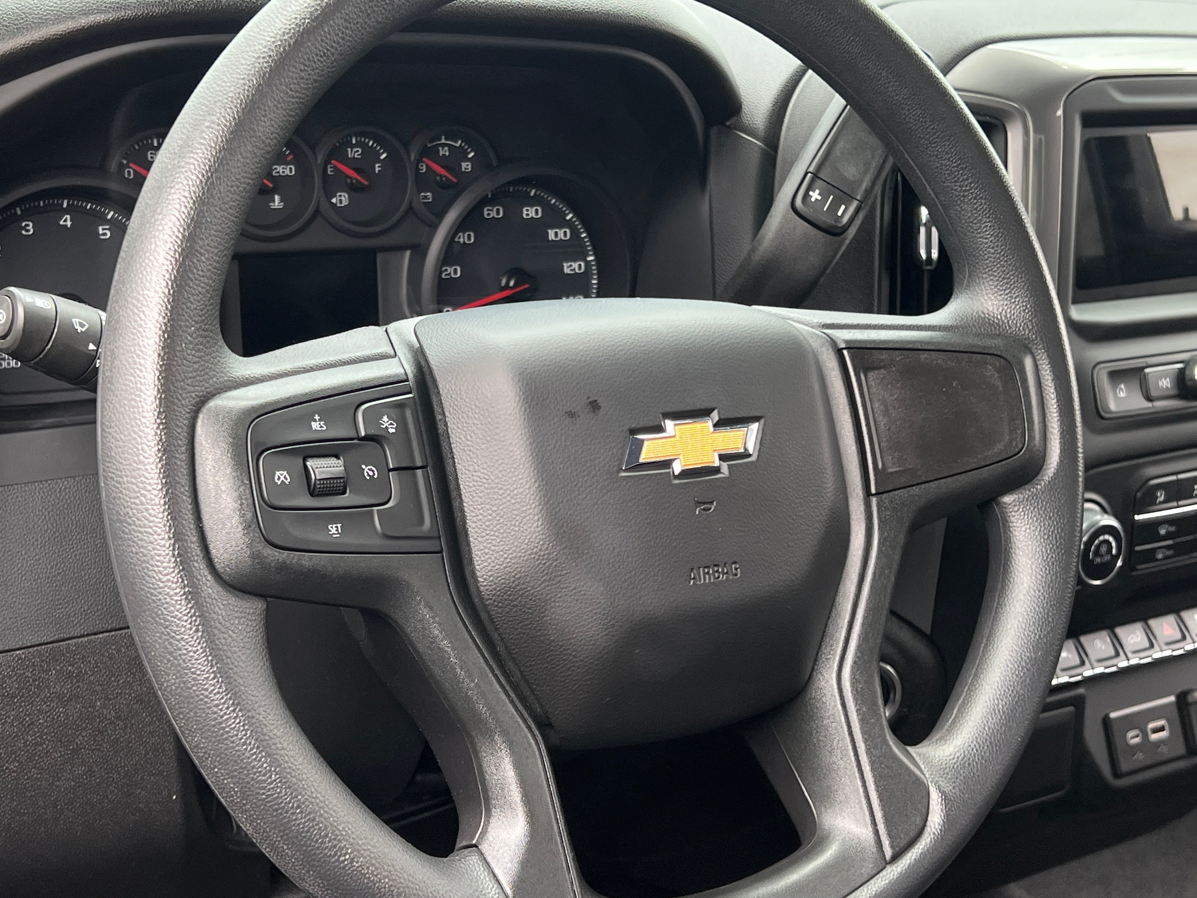 2024 Chevrolet Silverado 1500 Custom 5