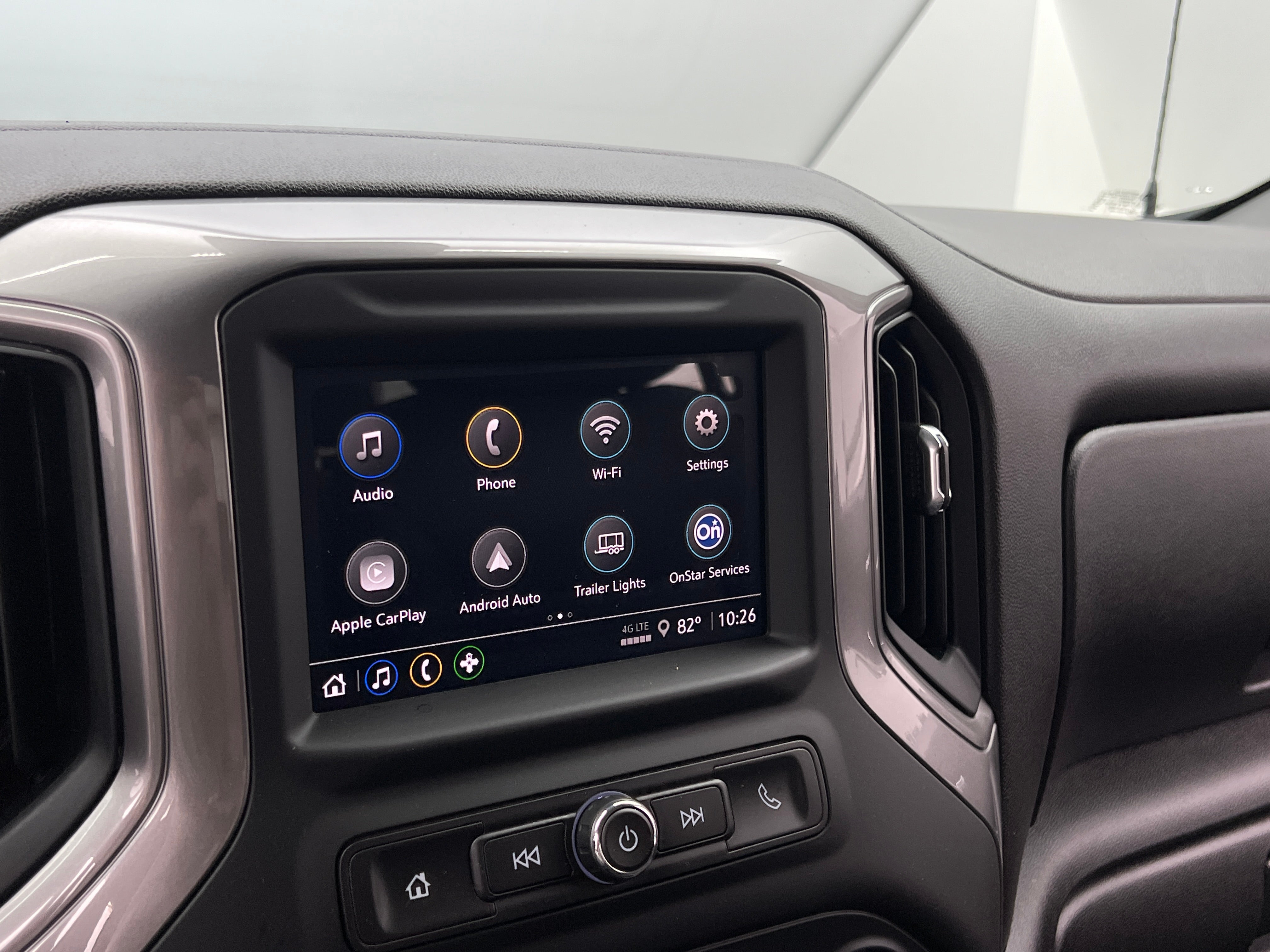 2024 Chevrolet Silverado 1500 Custom 4