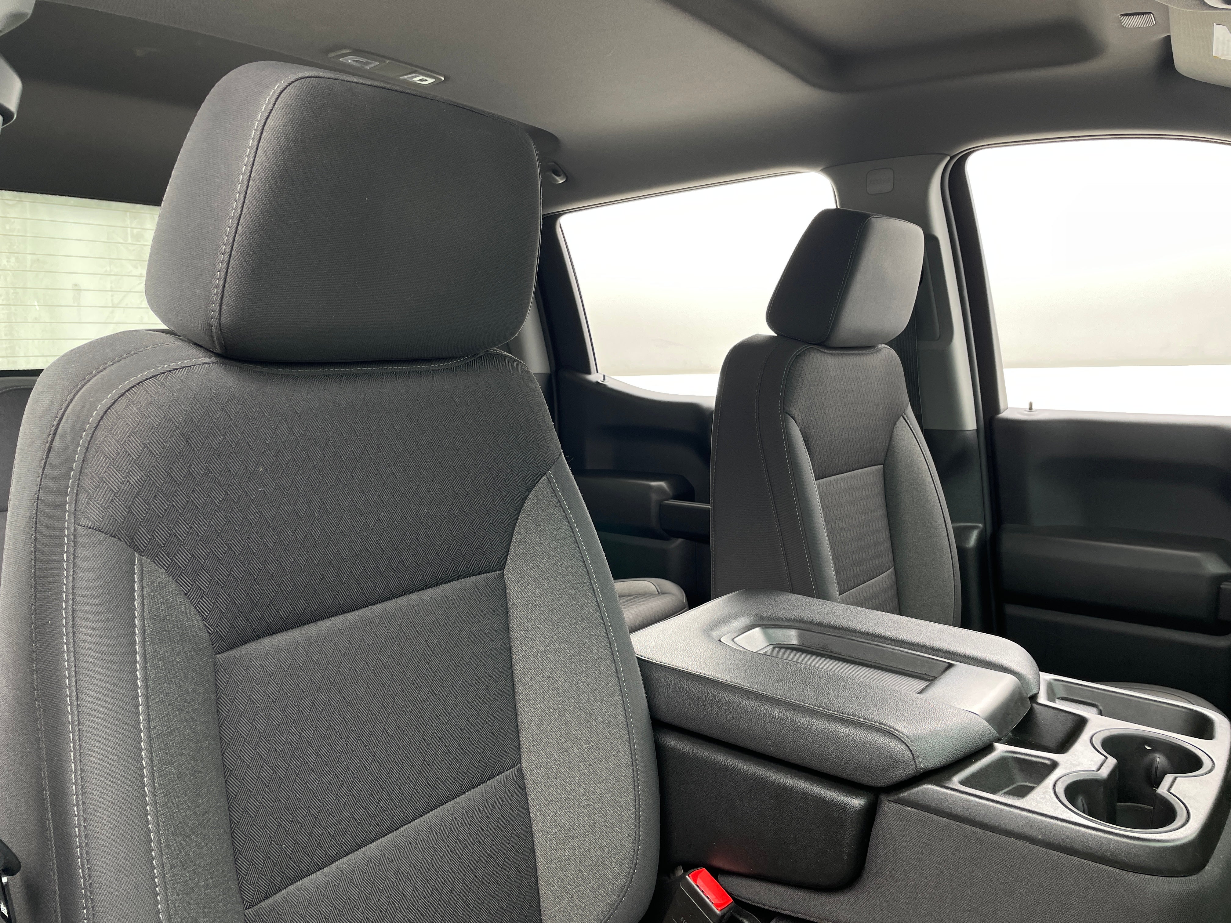 2022 Chevrolet Silverado 1500 Custom 2