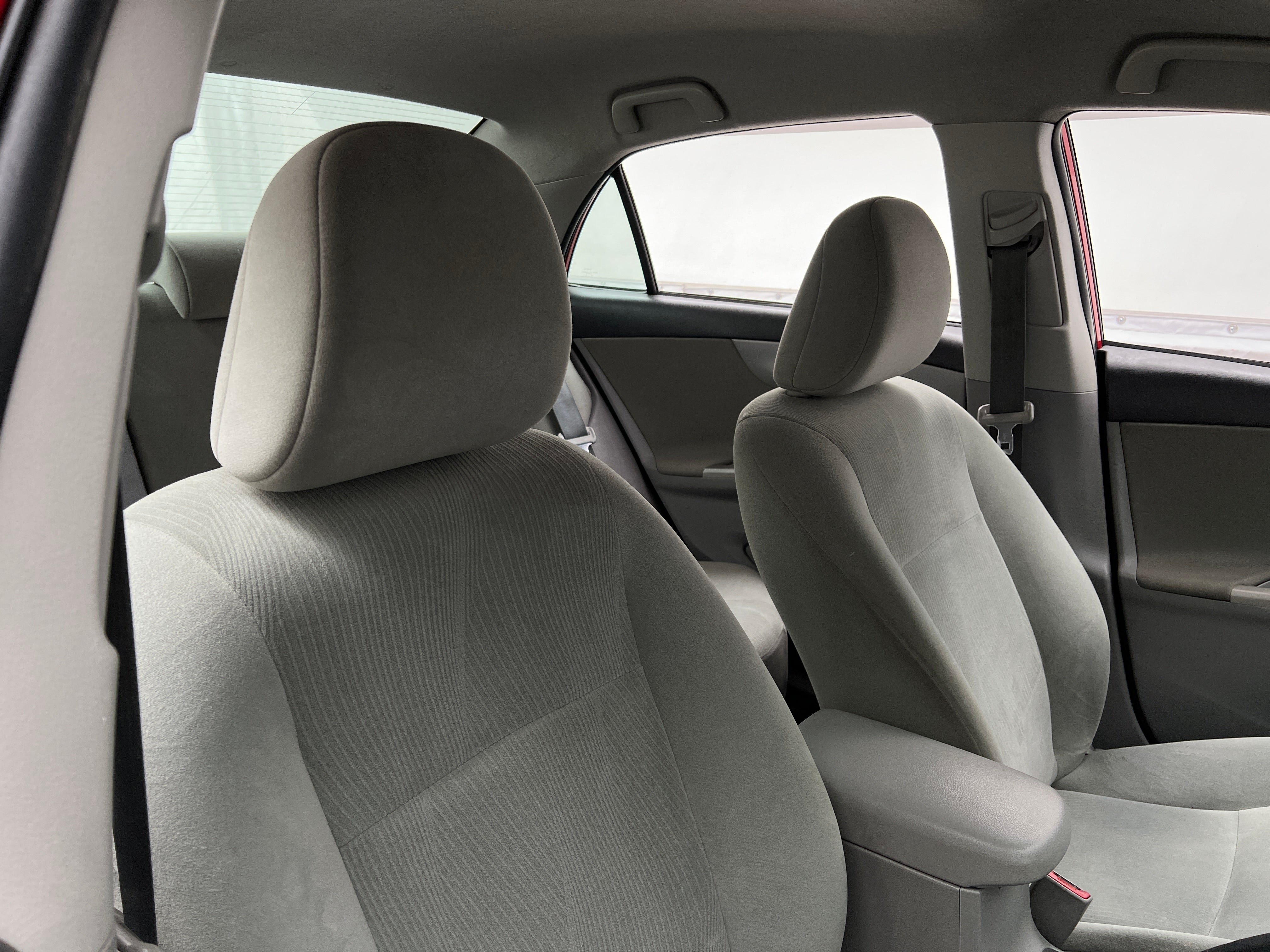 2013 Toyota Corolla LE 2