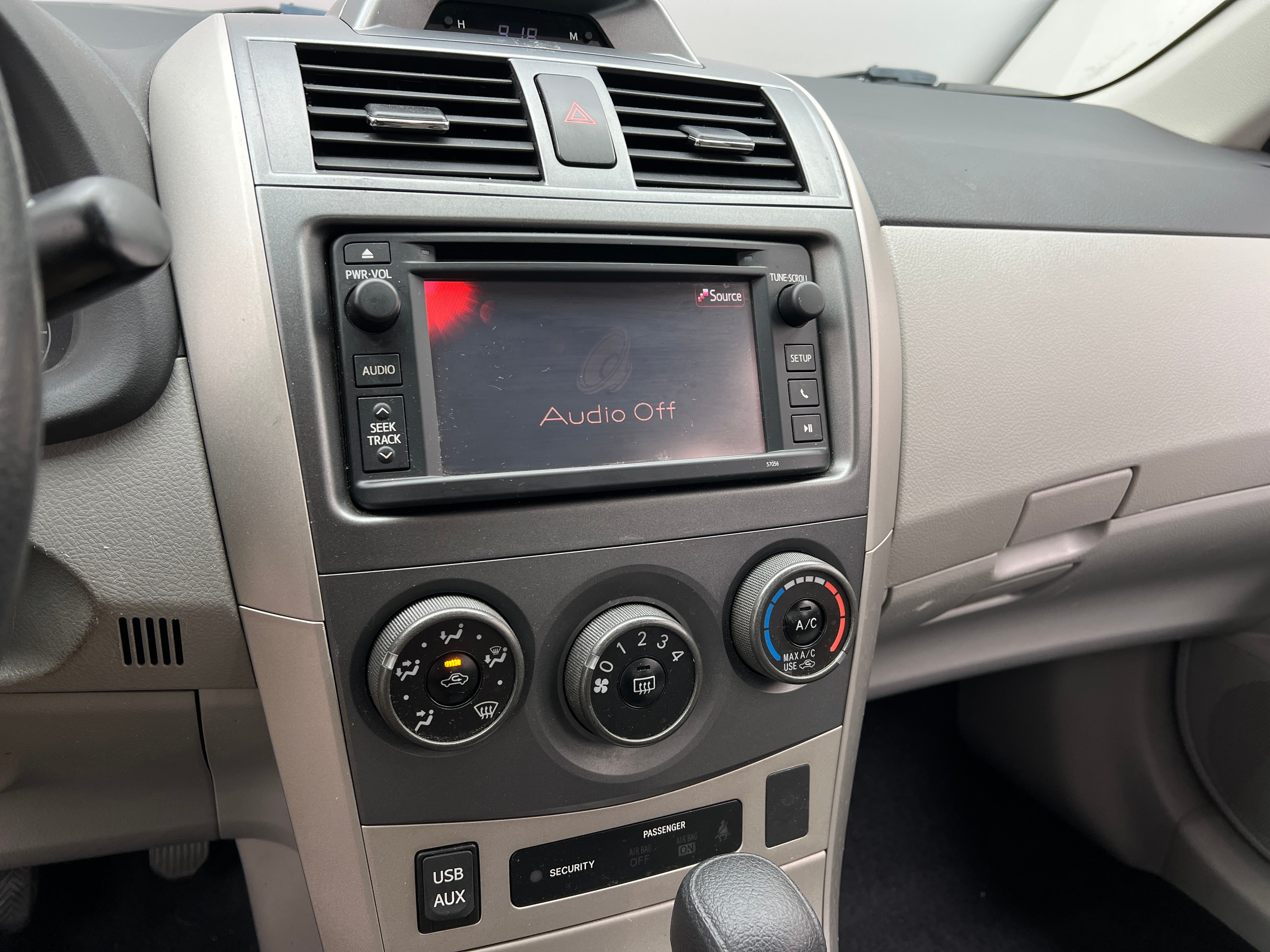 2013 Toyota Corolla LE 4