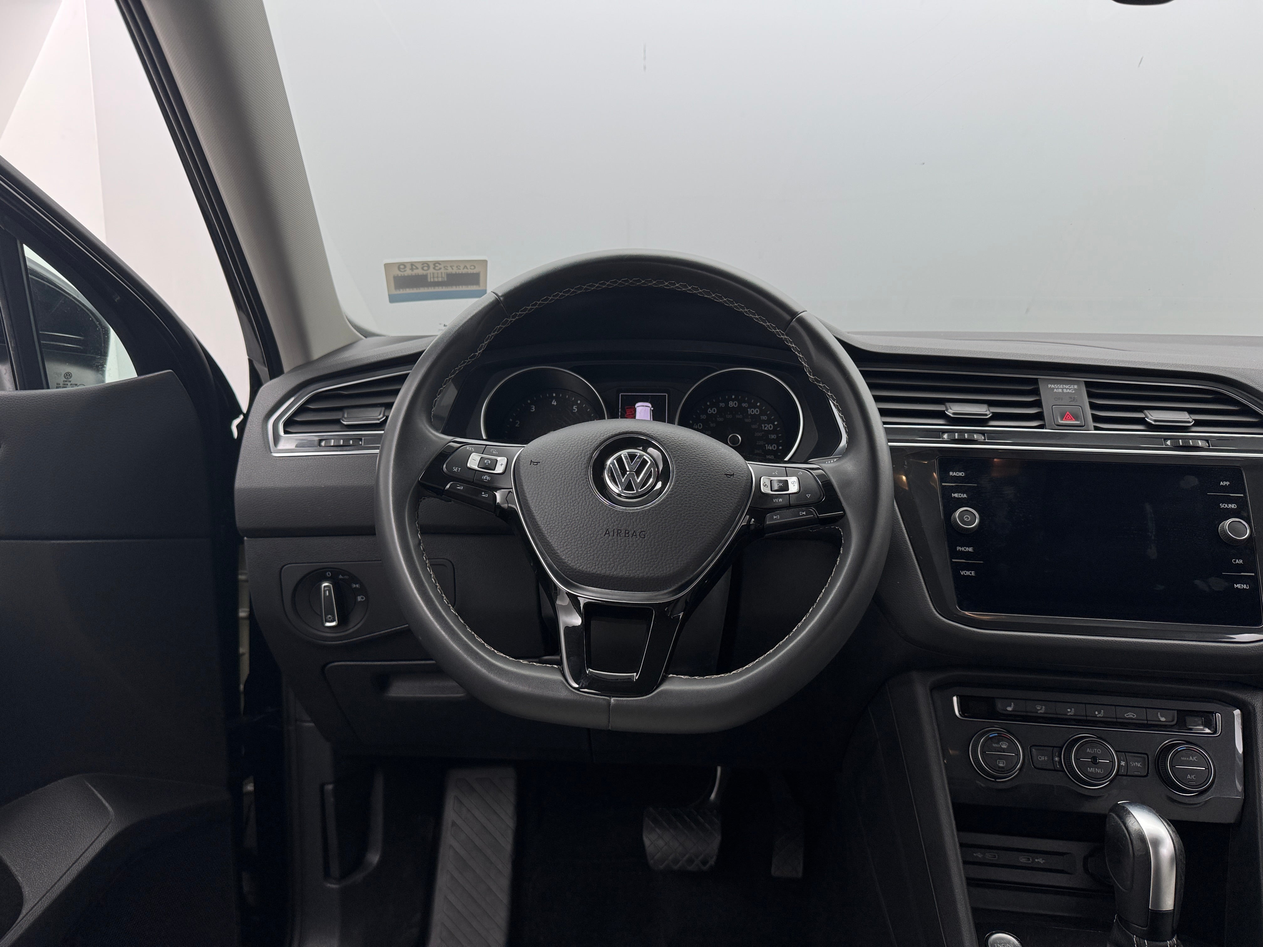 2021 Volkswagen Tiguan SE 4