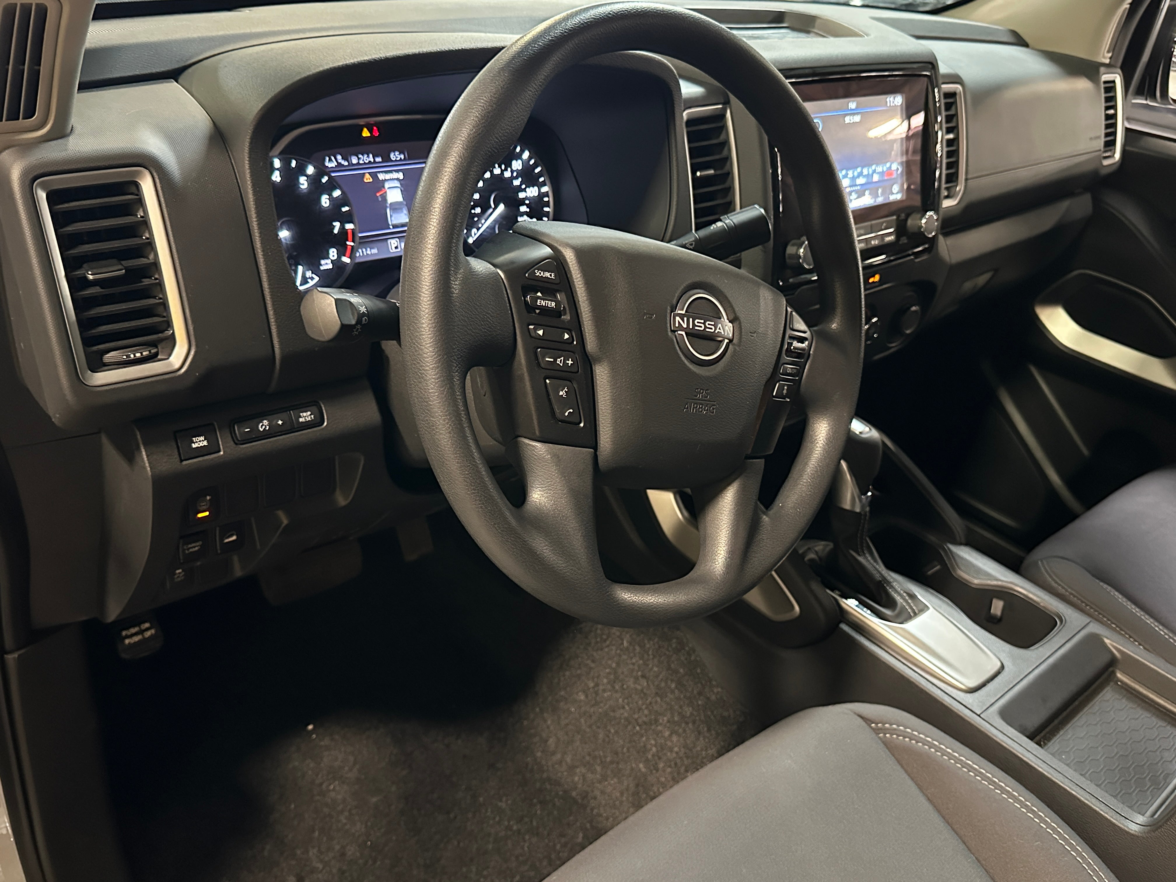 2022 Nissan Frontier SV 3