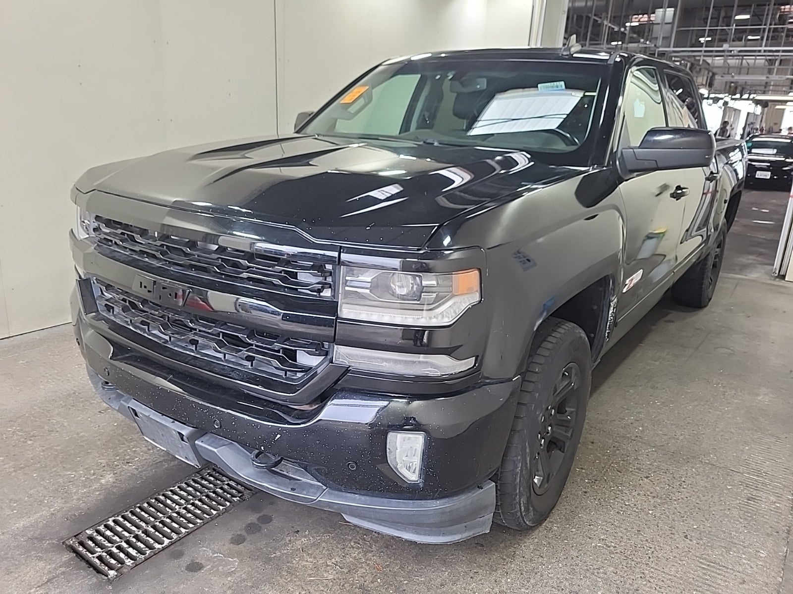 2016 Chevrolet Silverado 1500 4WD Crew Cab 143.5" LTZ W/2lz