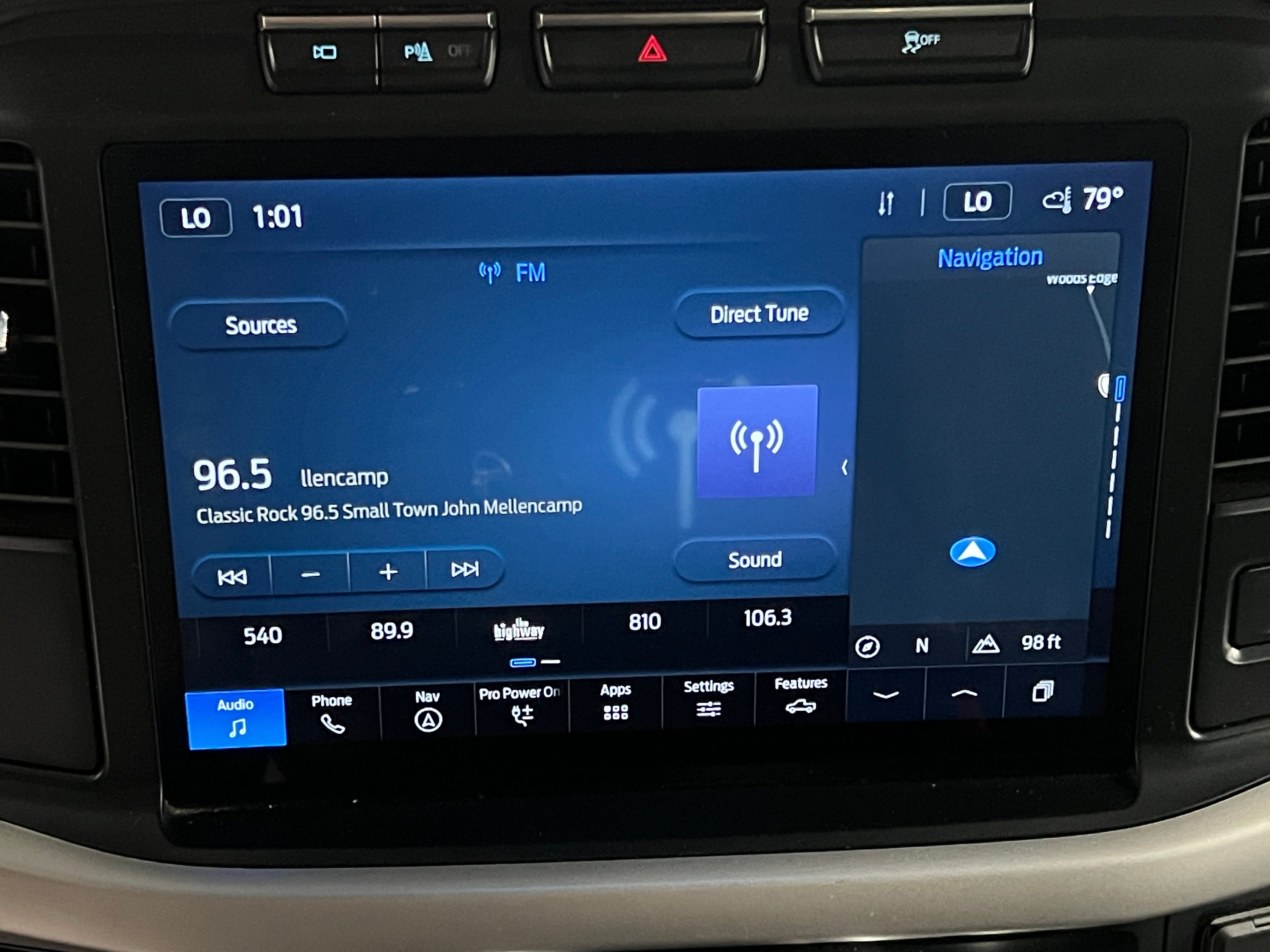 2023 Ford F-150 Lightning XLT 4