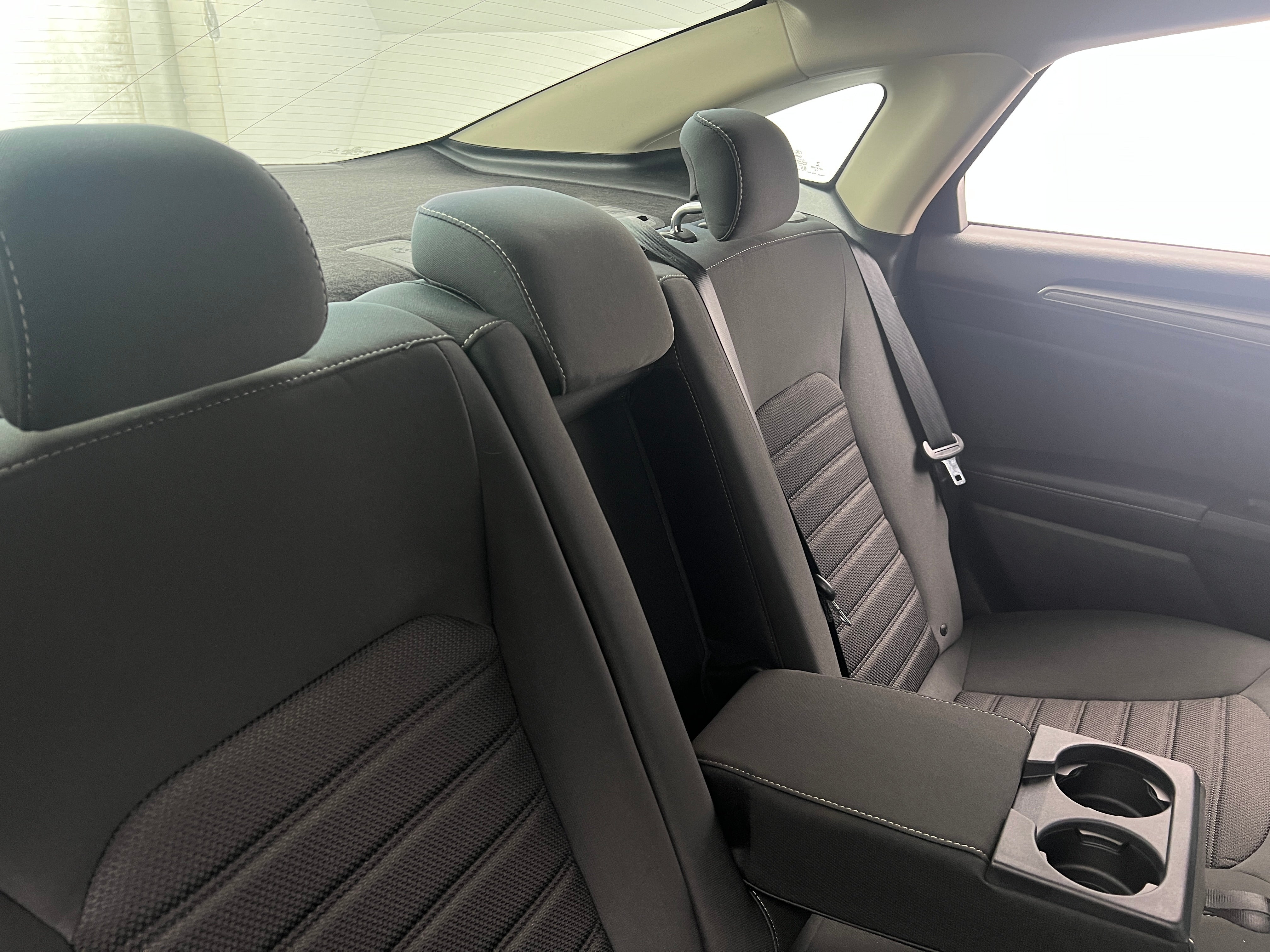 2020 Ford Fusion SE 6