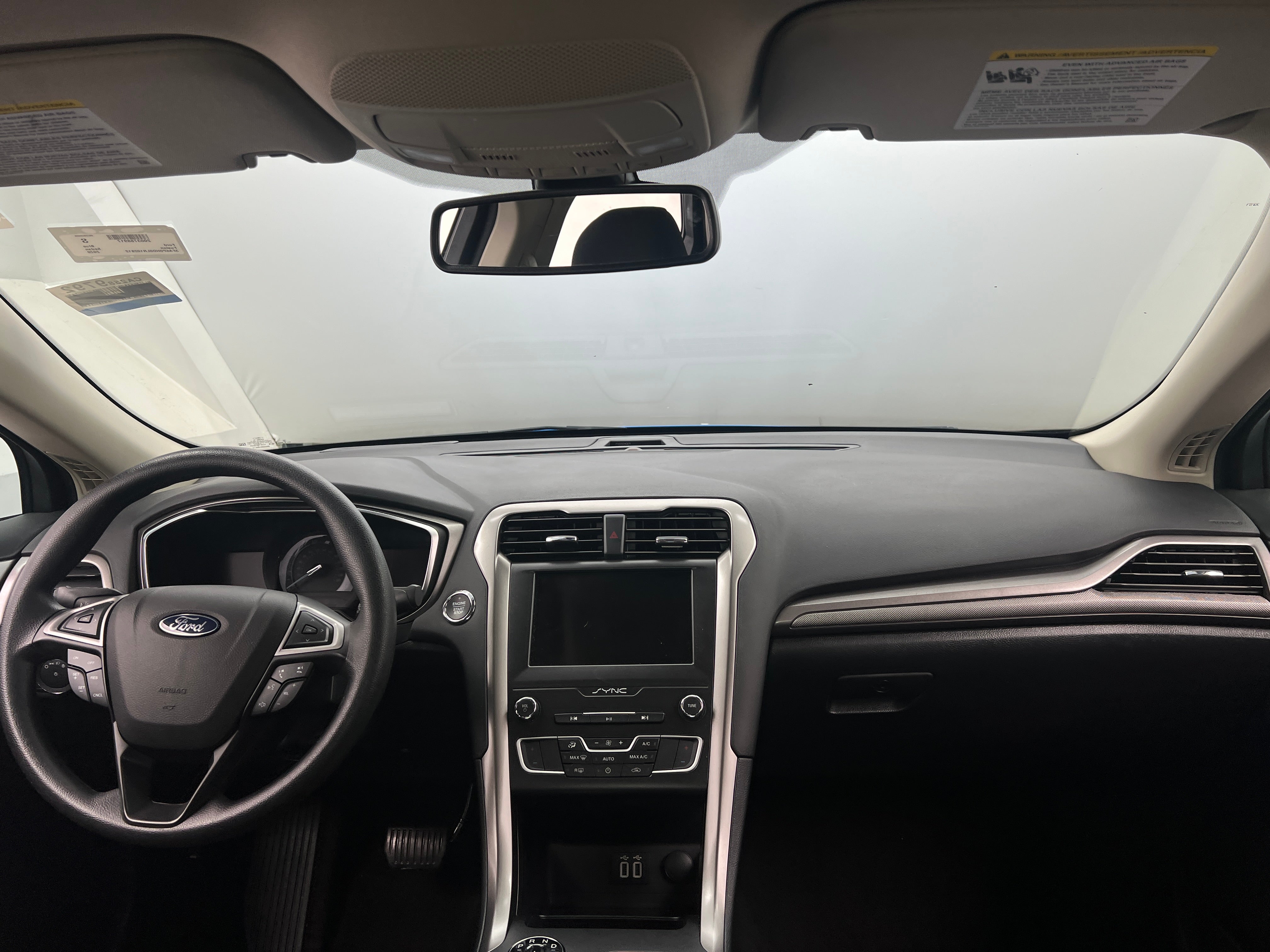 2020 Ford Fusion SE 3