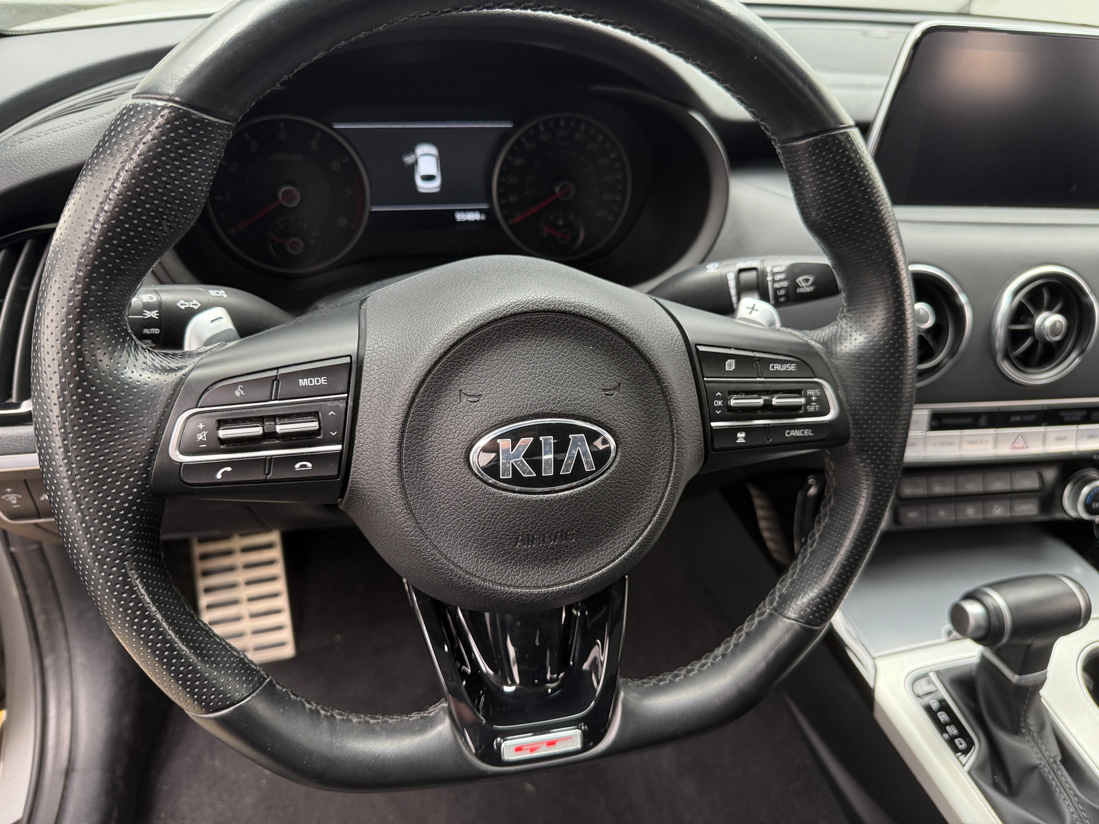 Thumbnail: 2018 Kia Stinger - 4