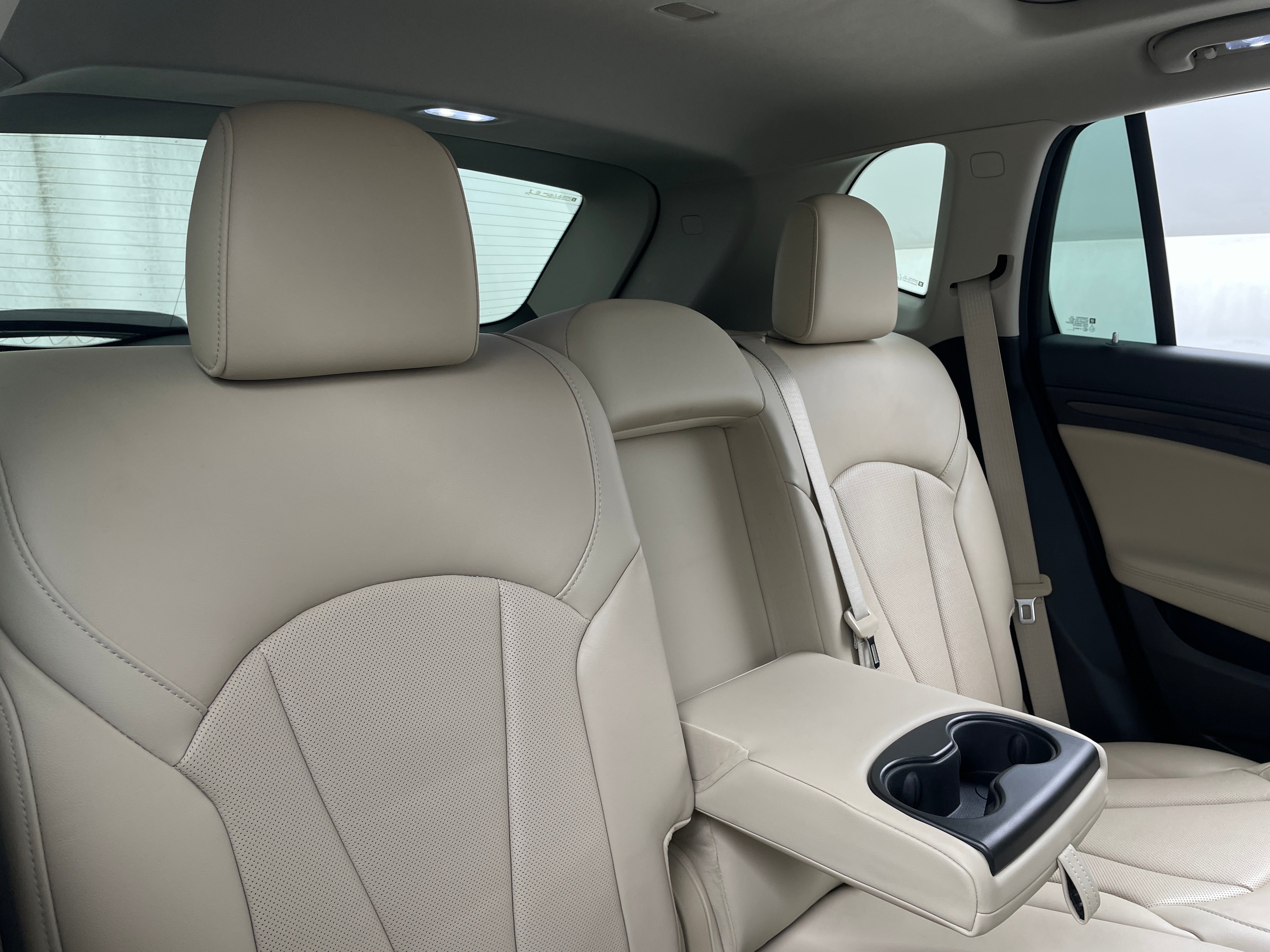 2020 Buick Envision Essence 5