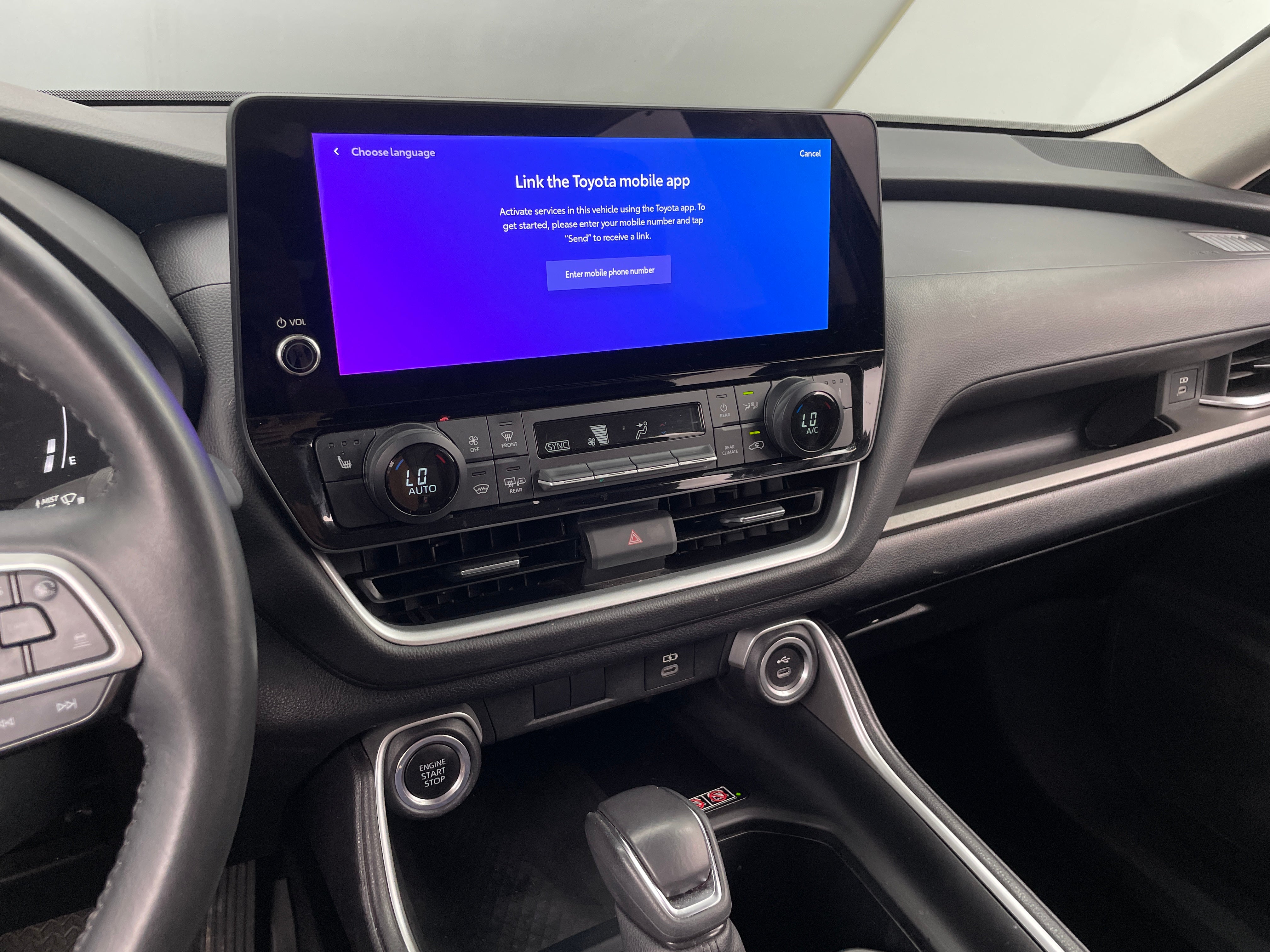 2024 Toyota Grand Highlander XLE 3