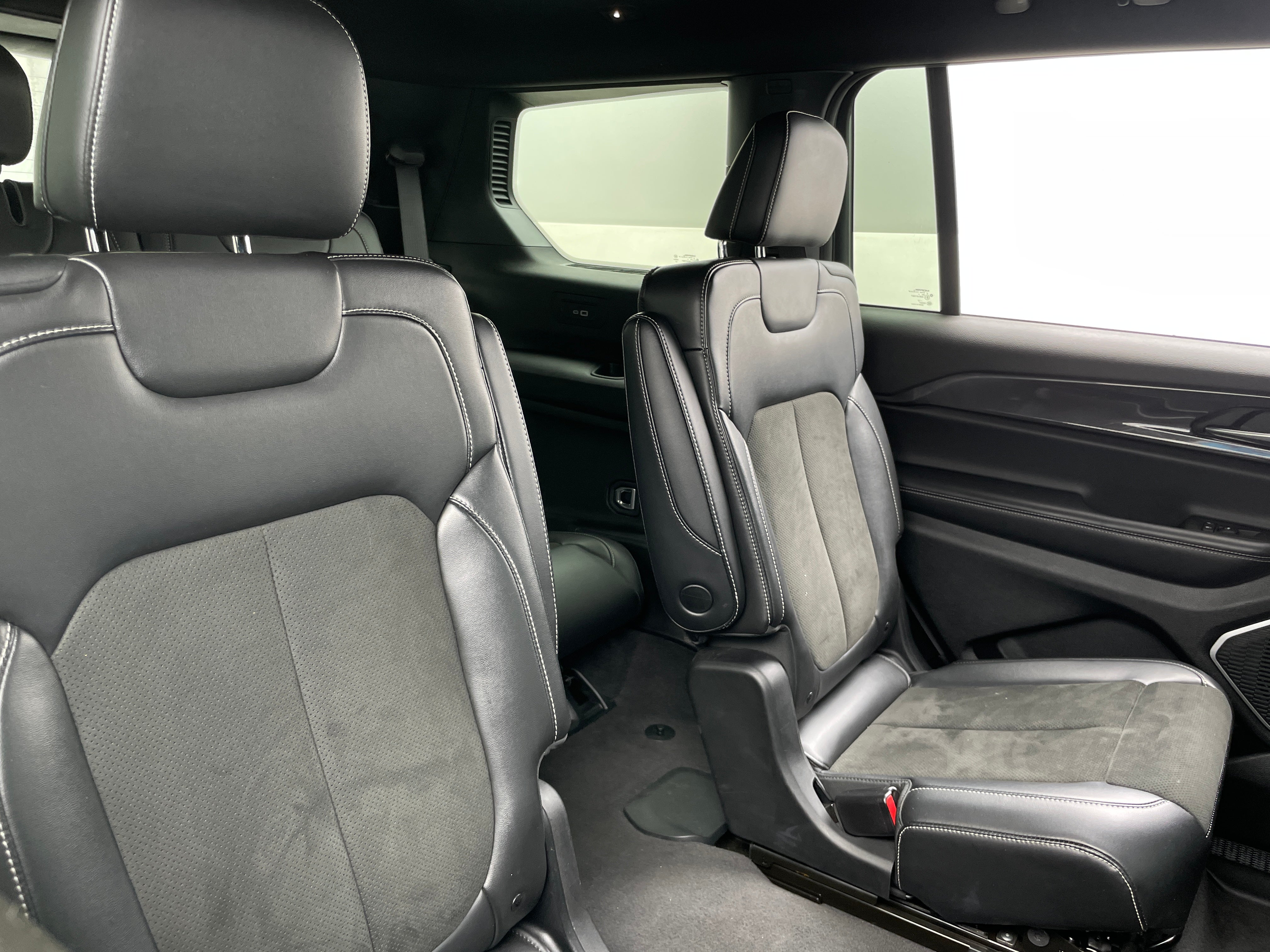 2021 Jeep Grand Cherokee L Altitude 5
