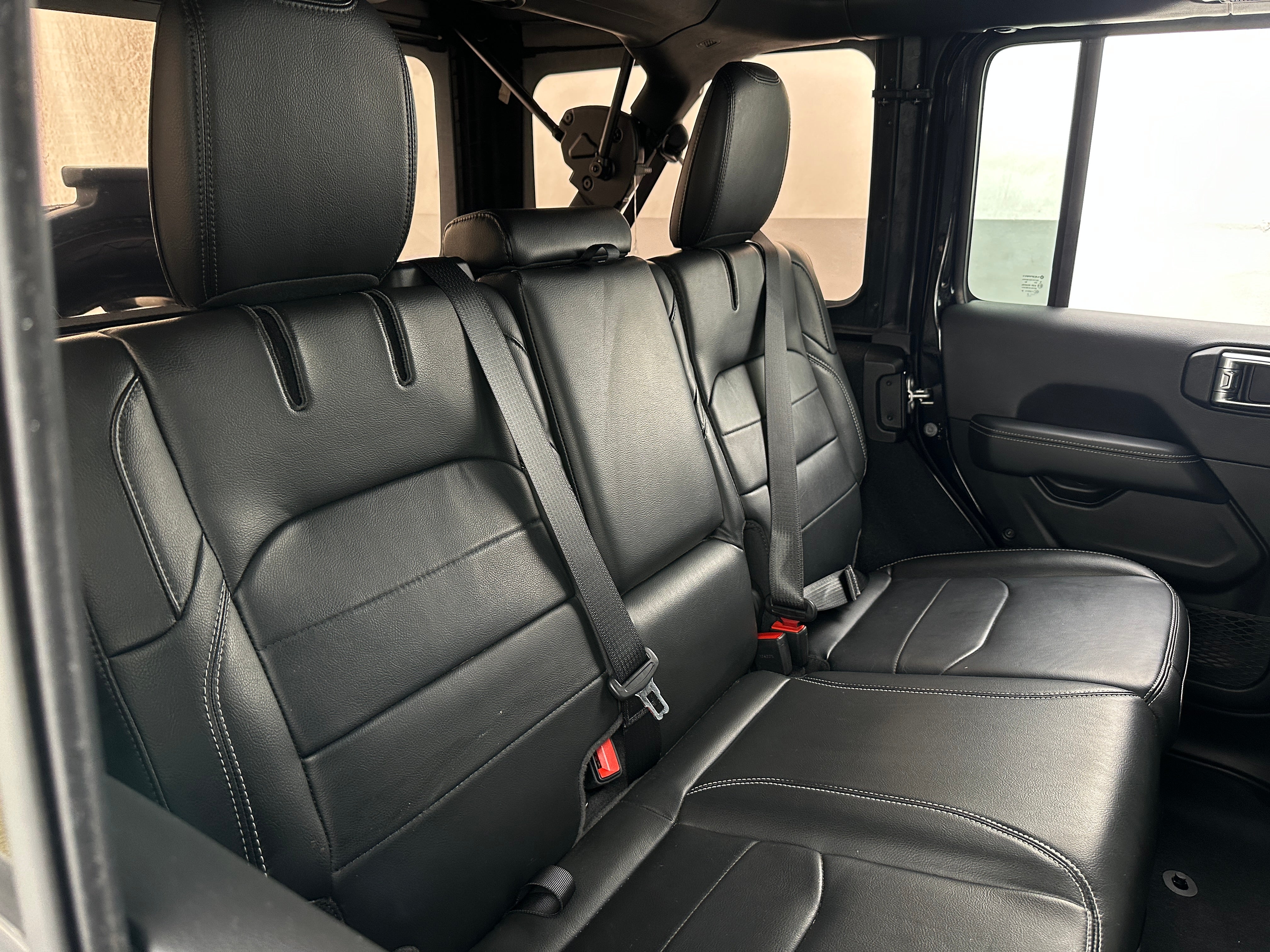 2022 Jeep Wrangler Unlimited Sahara 4xe 5