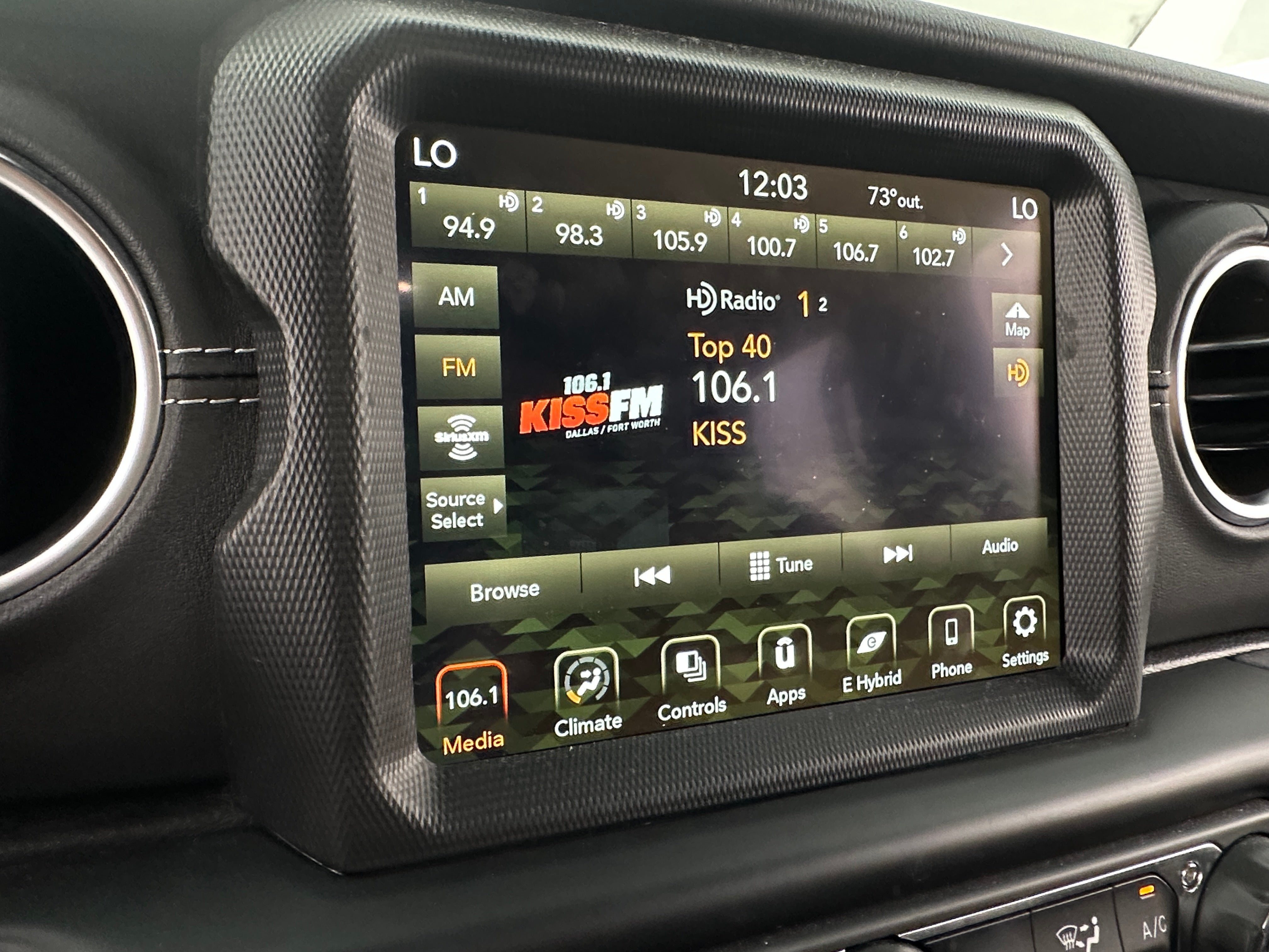 2022 Jeep Wrangler Unlimited Sahara 4xe 3
