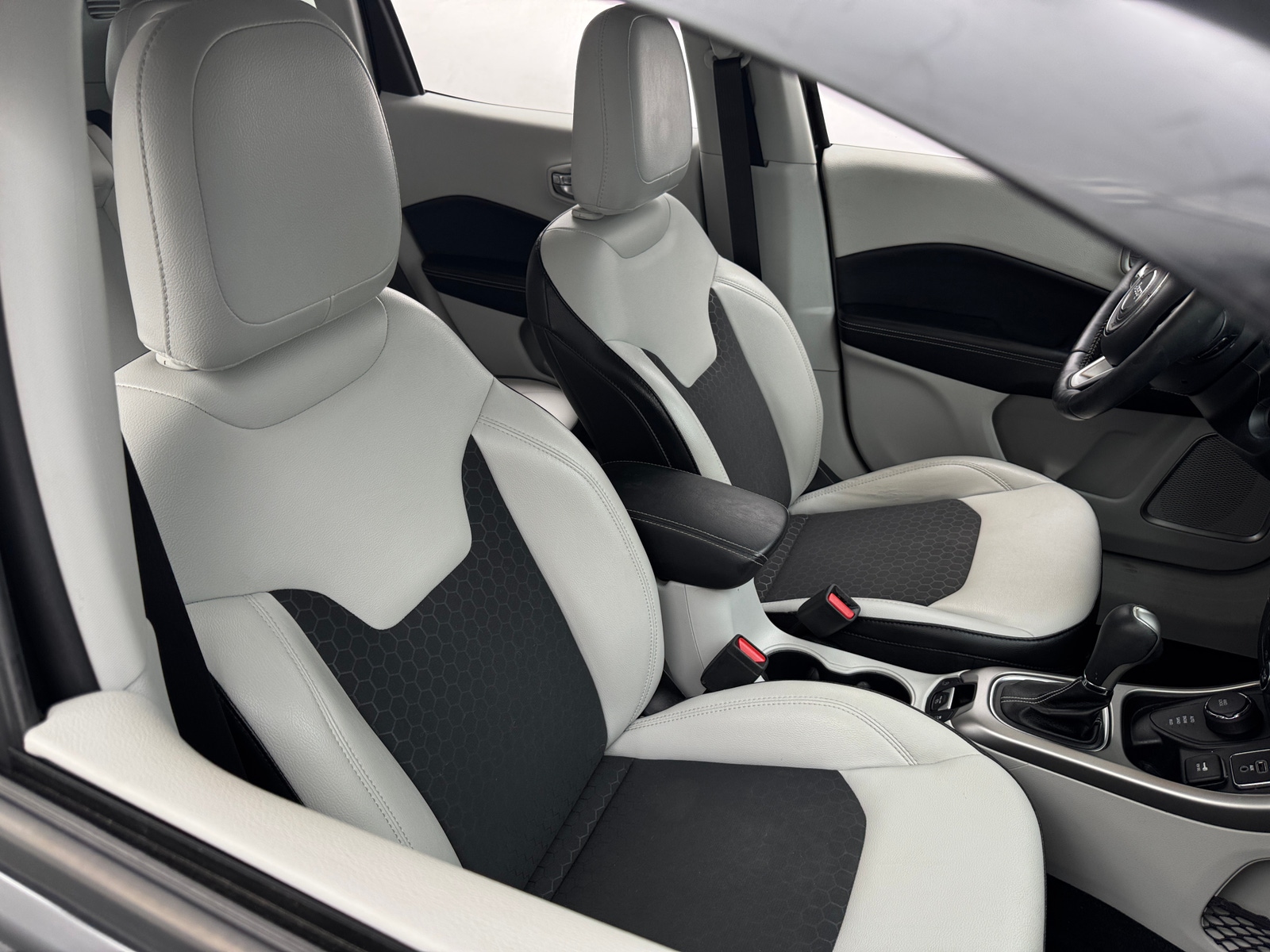 Thumbnail: 2018 Jeep Compass - 2