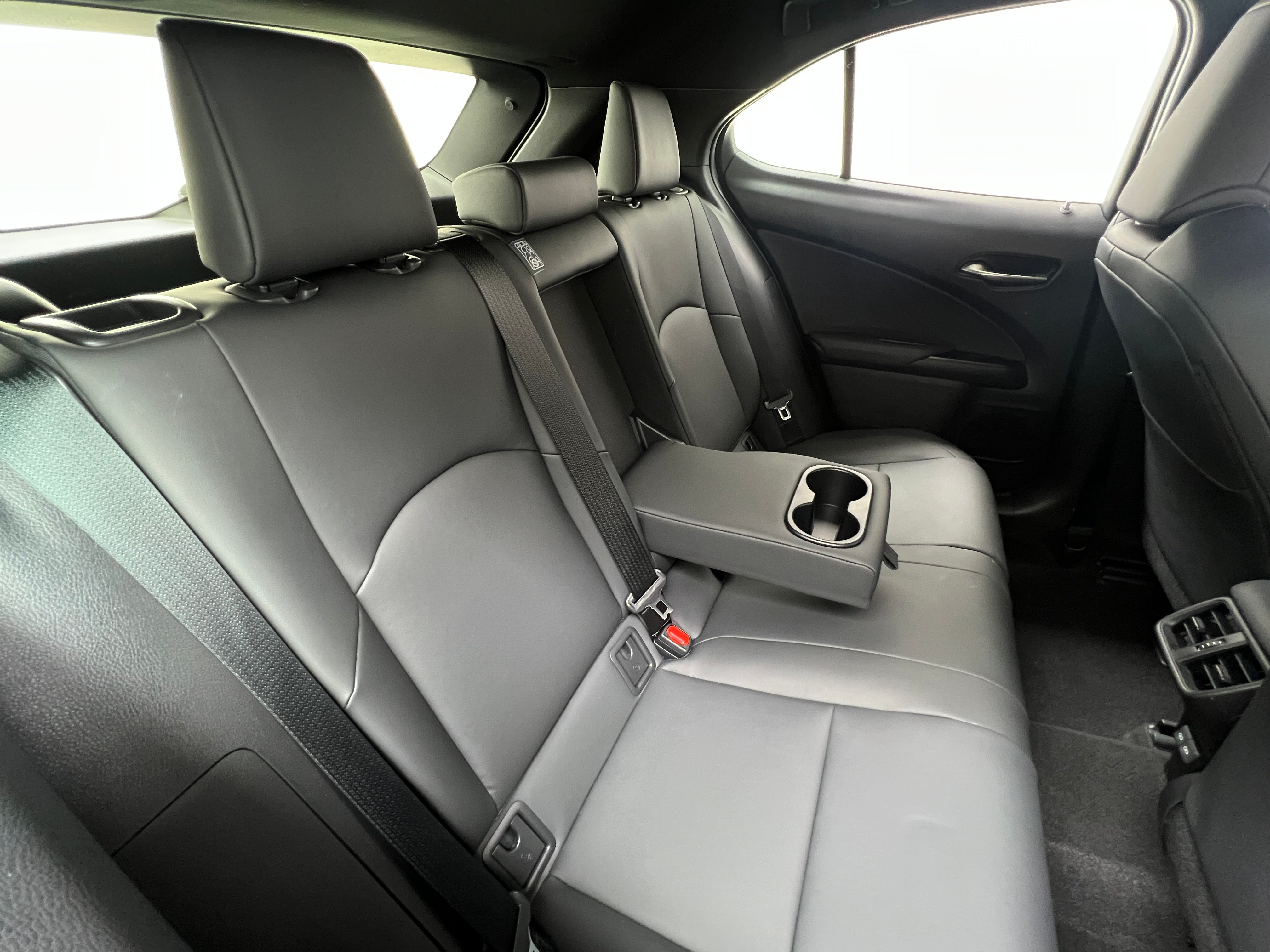 2024 Lexus UX 250h 5